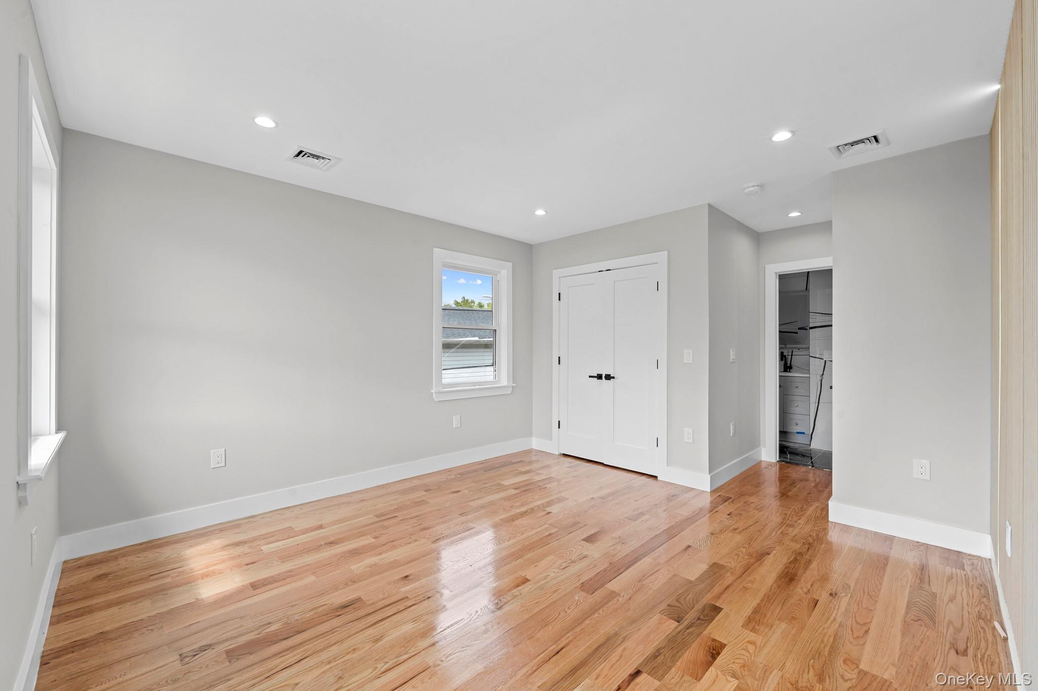 Single Family 145th Avenue  Queens, NY 11422, MLS-1046375-9
