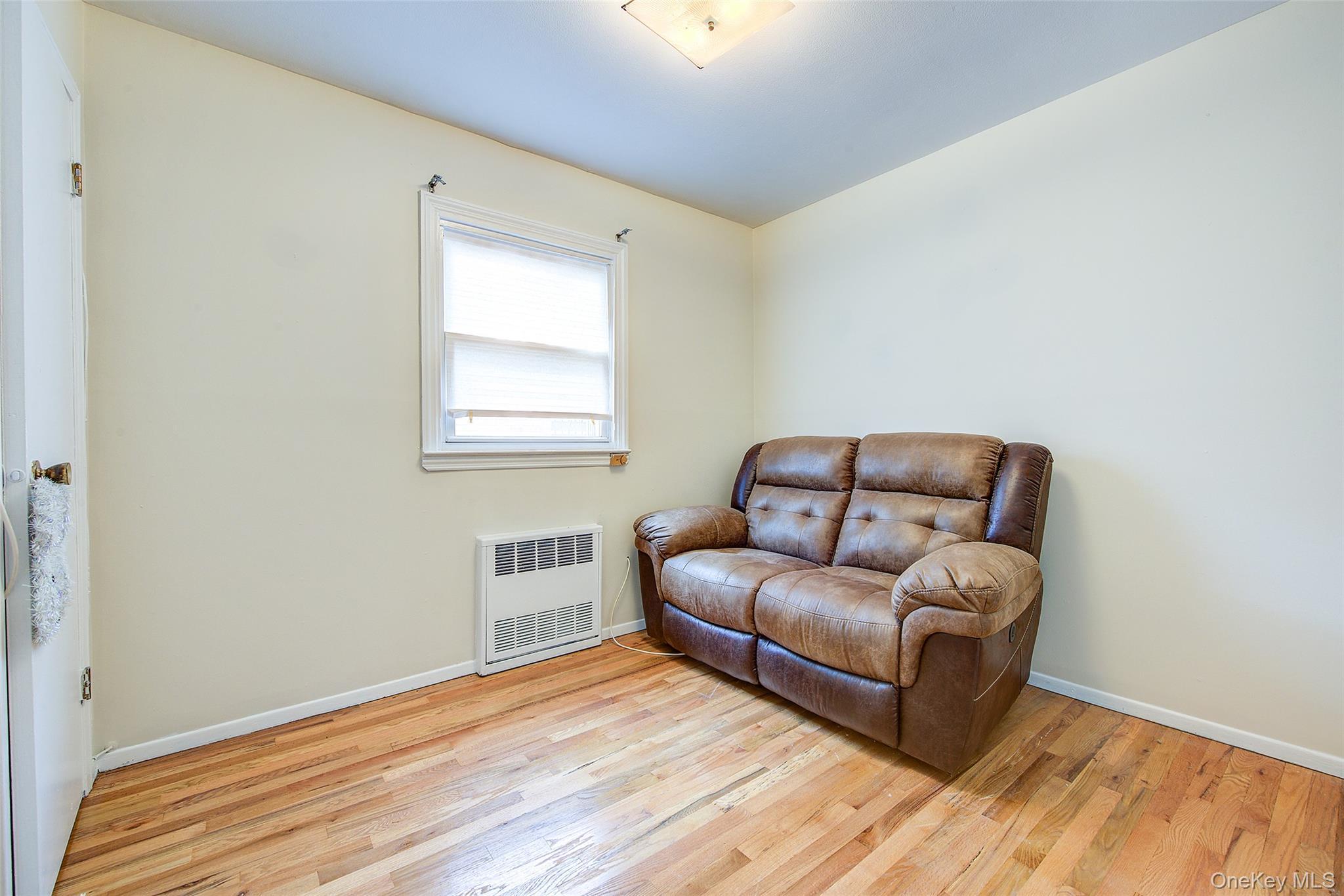 Single Family 28th Avenue  Queens, NY 11354, MLS-1046402-14