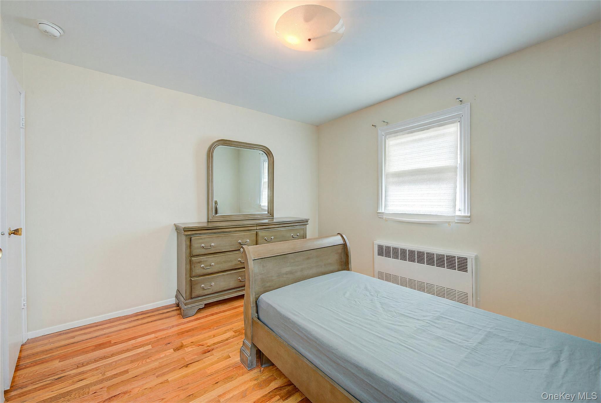 Single Family 28th Avenue  Queens, NY 11354, MLS-1046402-21