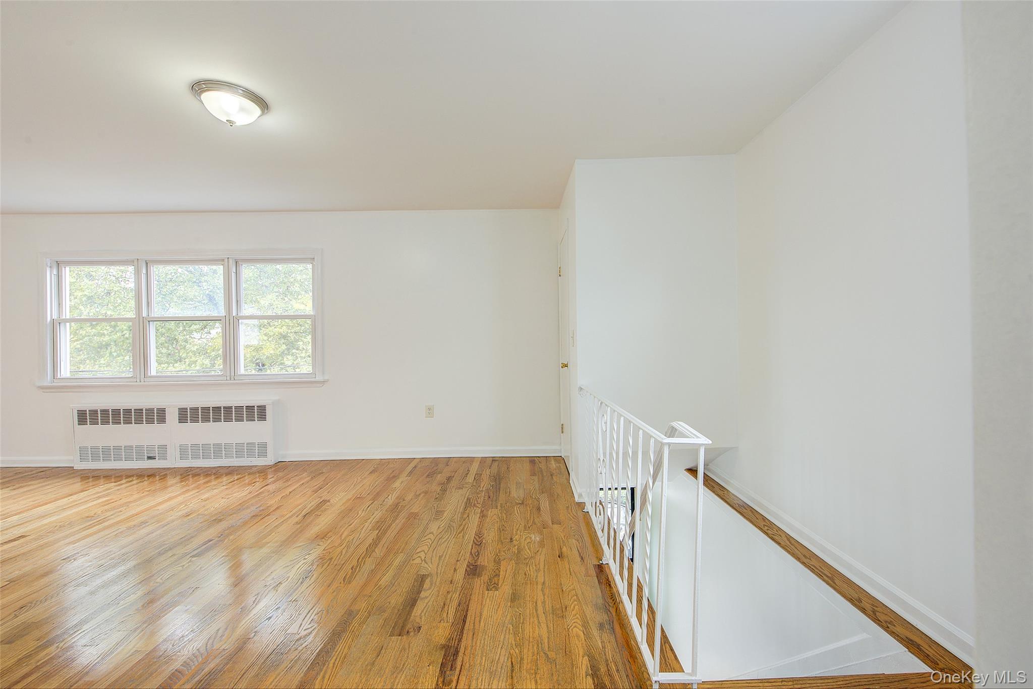 Single Family 28th Avenue  Queens, NY 11354, MLS-1046402-22