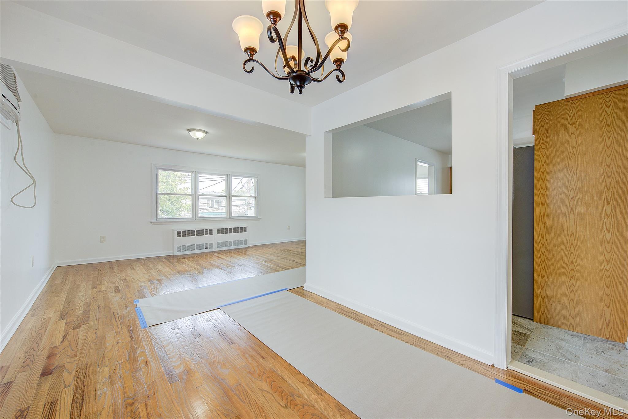 Single Family 28th Avenue  Queens, NY 11354, MLS-1046402-28