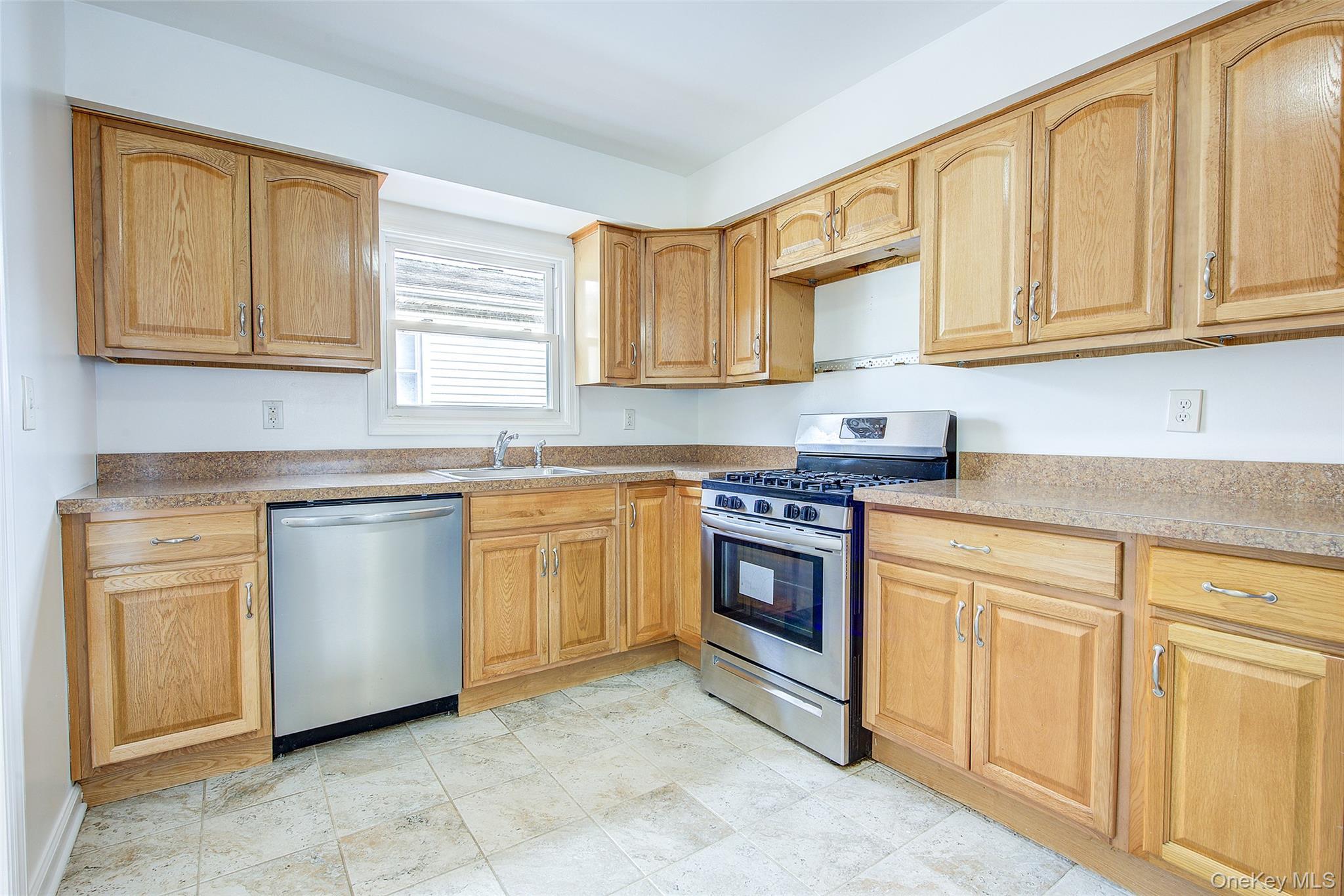 Single Family 28th Avenue  Queens, NY 11354, MLS-1046402-30
