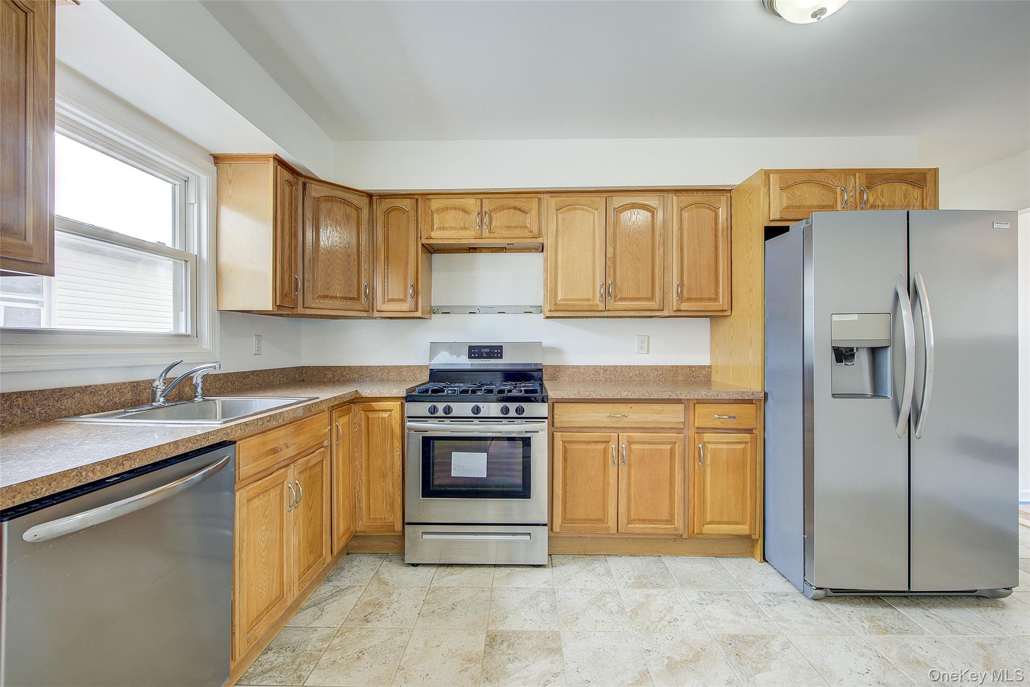 Single Family 28th Avenue  Queens, NY 11354, MLS-1046402-31