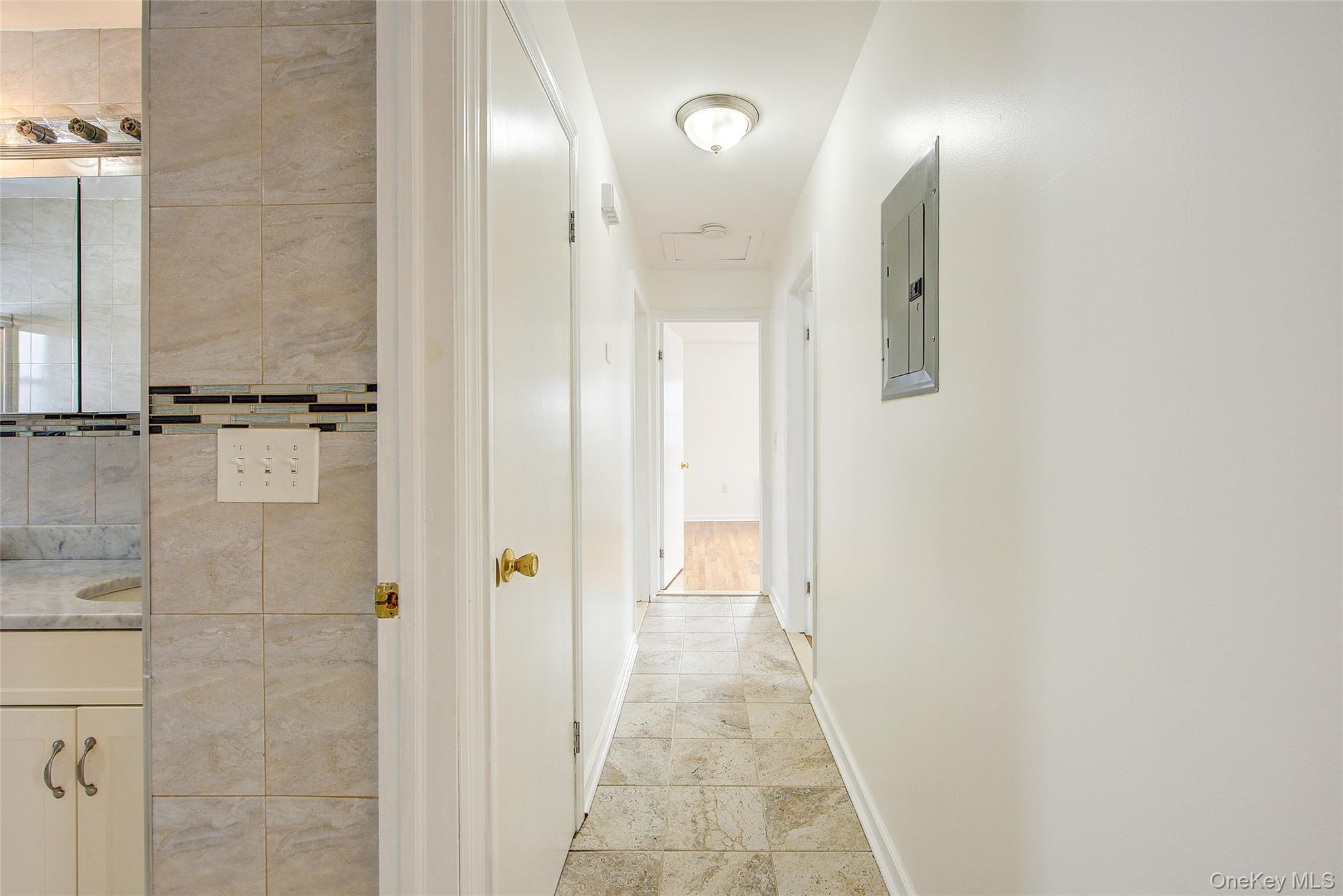 Single Family 28th Avenue  Queens, NY 11354, MLS-1046402-32
