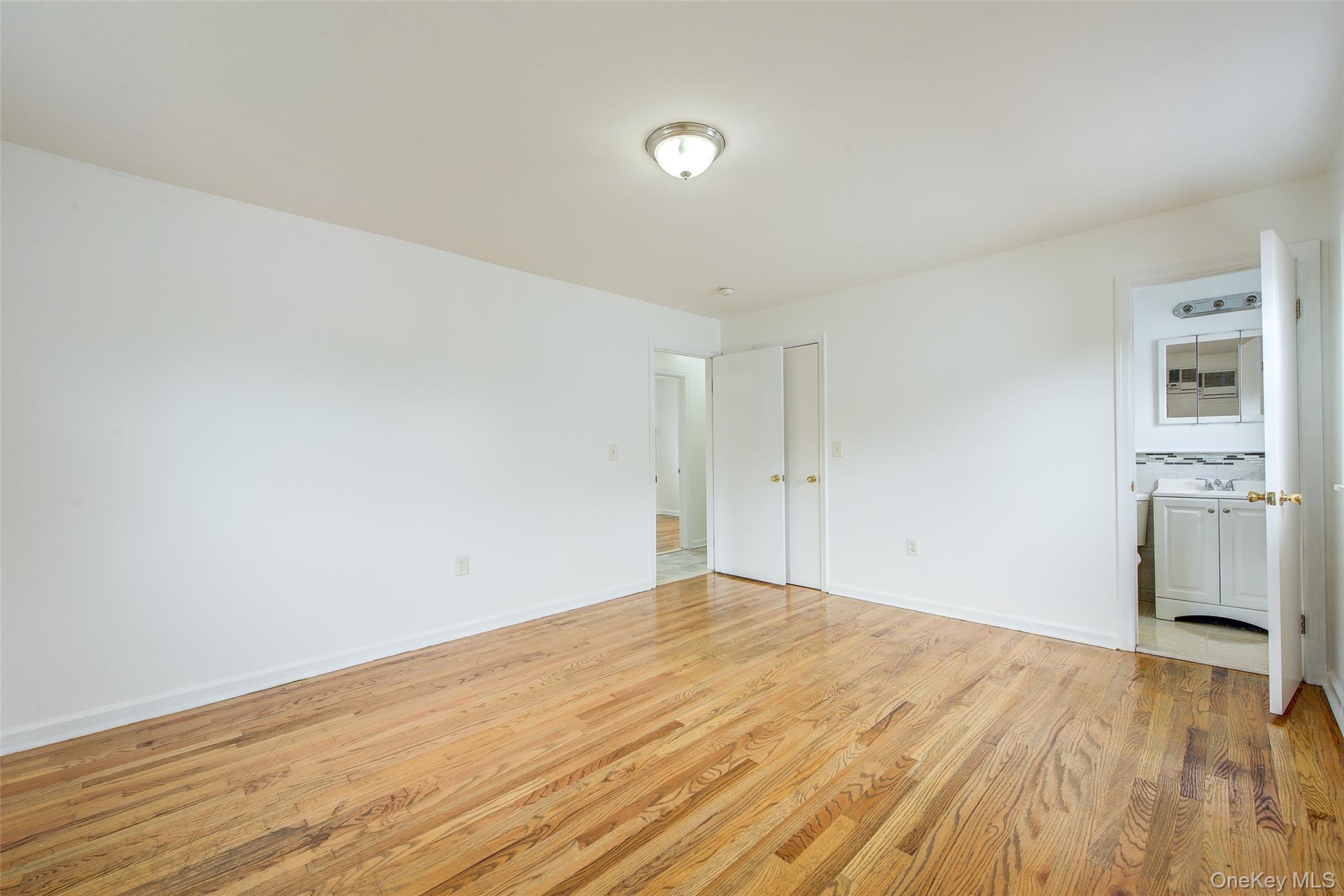Single Family 28th Avenue  Queens, NY 11354, MLS-1046402-39