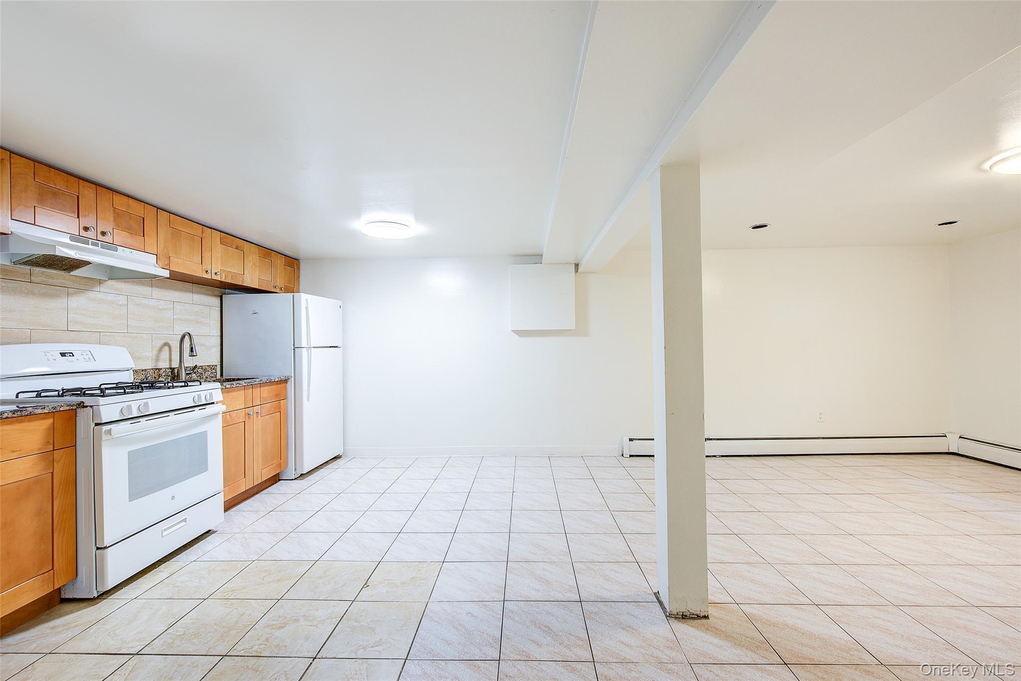 Single Family 28th Avenue  Queens, NY 11354, MLS-1046402-46