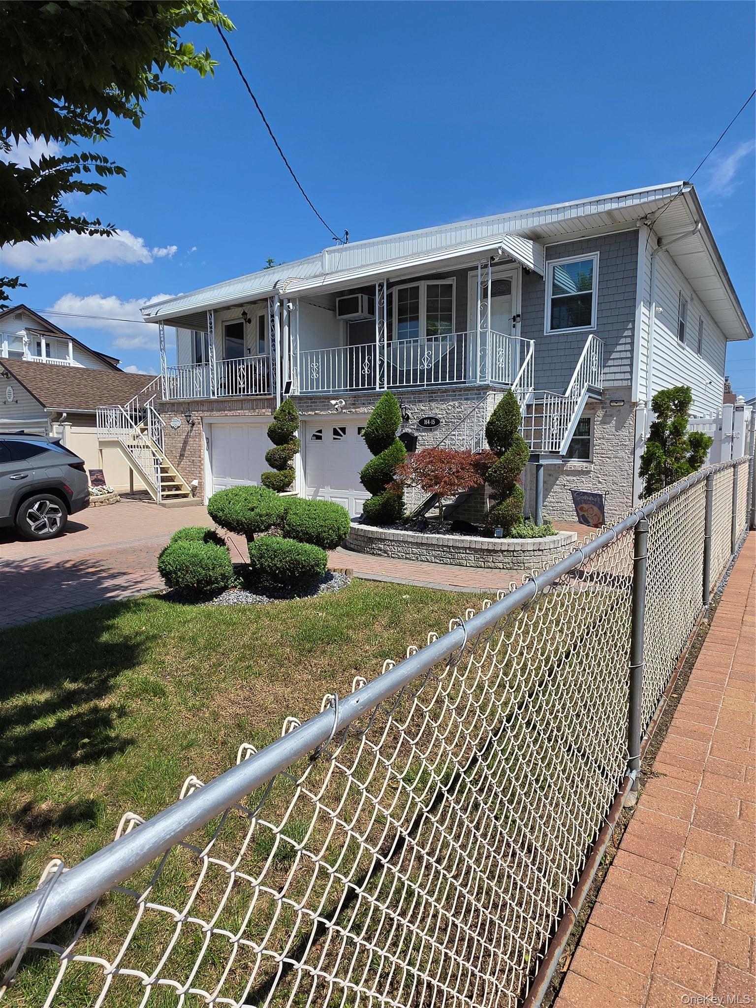 Single Family 98th Street  Queens, NY 11414, MLS-1046407-2