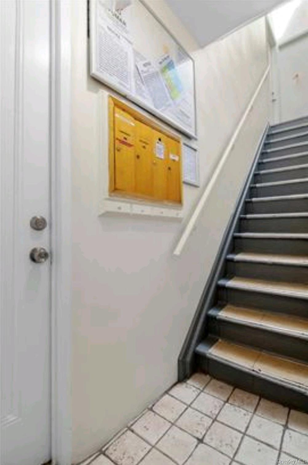 Single Family Revere Avenue Bronx, NY 10465, MLS-1046422-10