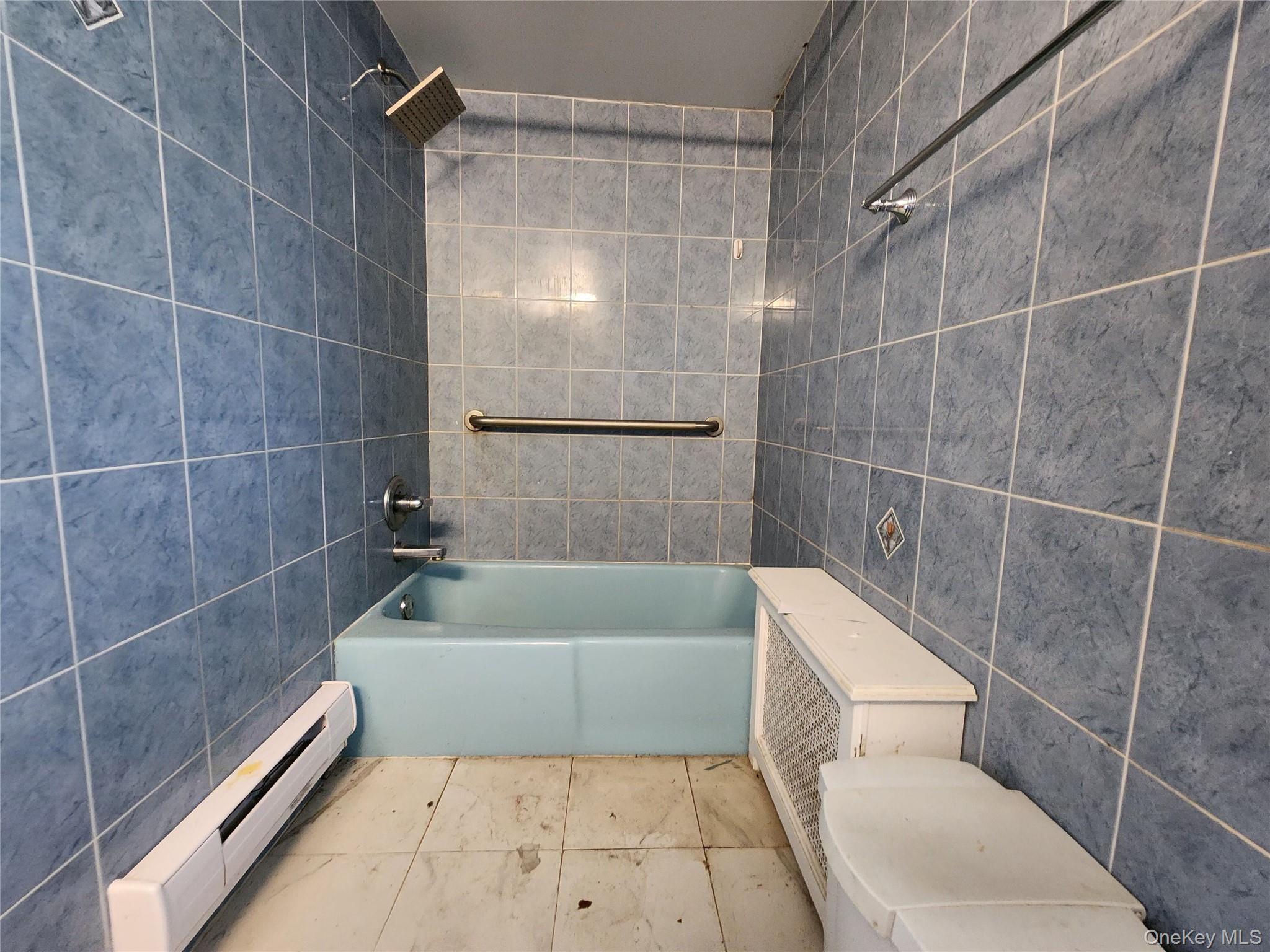 Single Family Revere Avenue Bronx, NY 10465, MLS-1046422-16