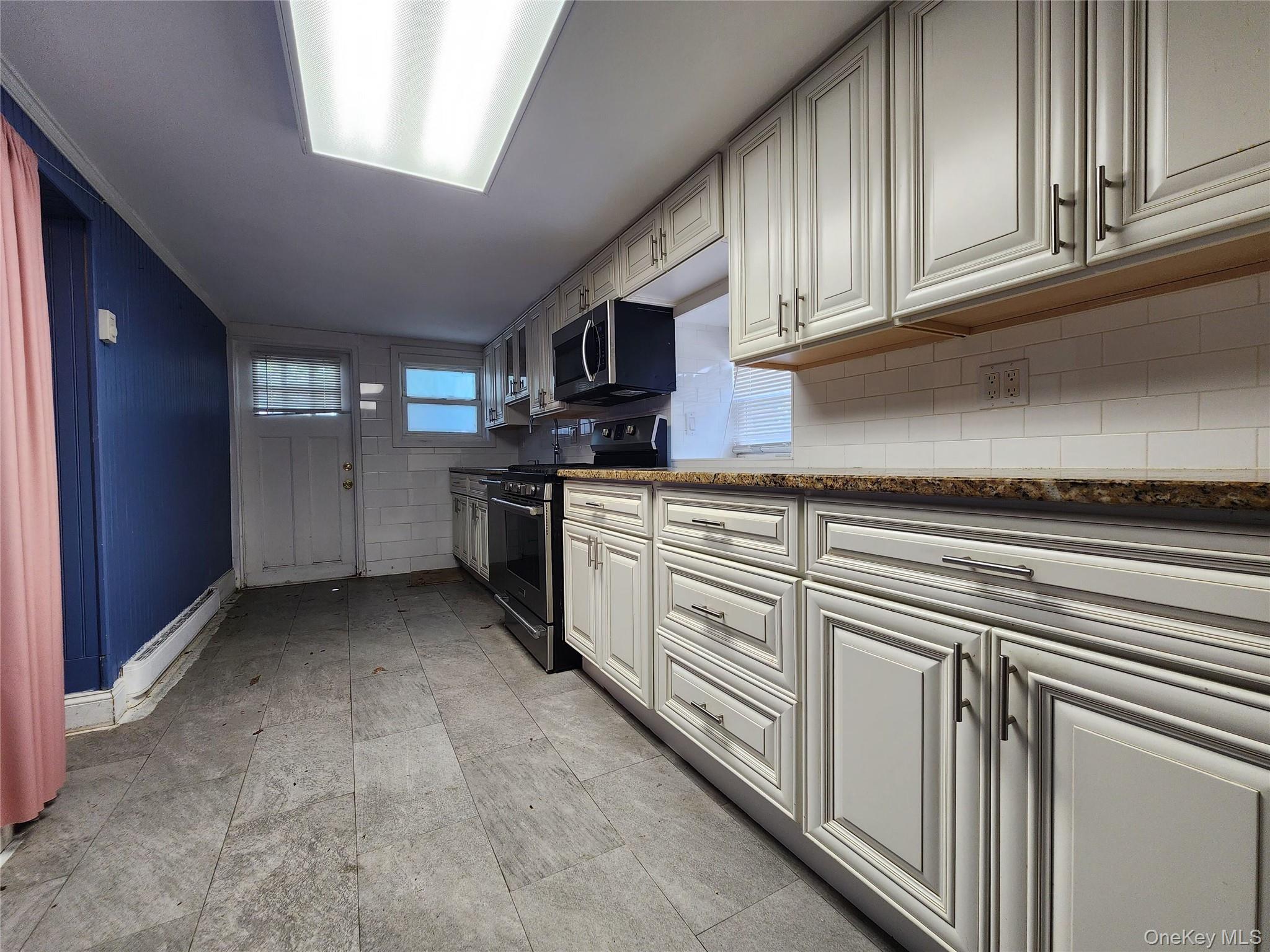 Single Family Revere Avenue Bronx, NY 10465, MLS-1046422-18