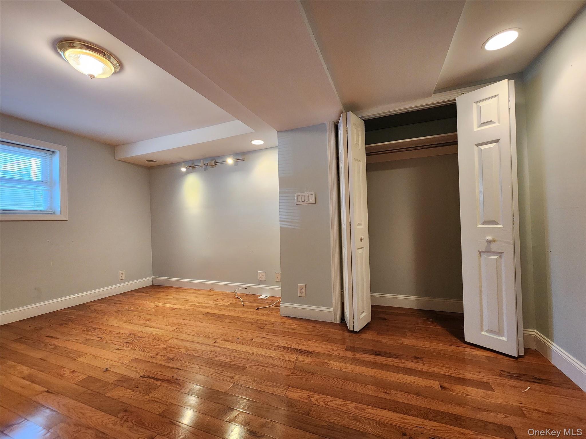 Single Family Revere Avenue Bronx, NY 10465, MLS-1046422-22