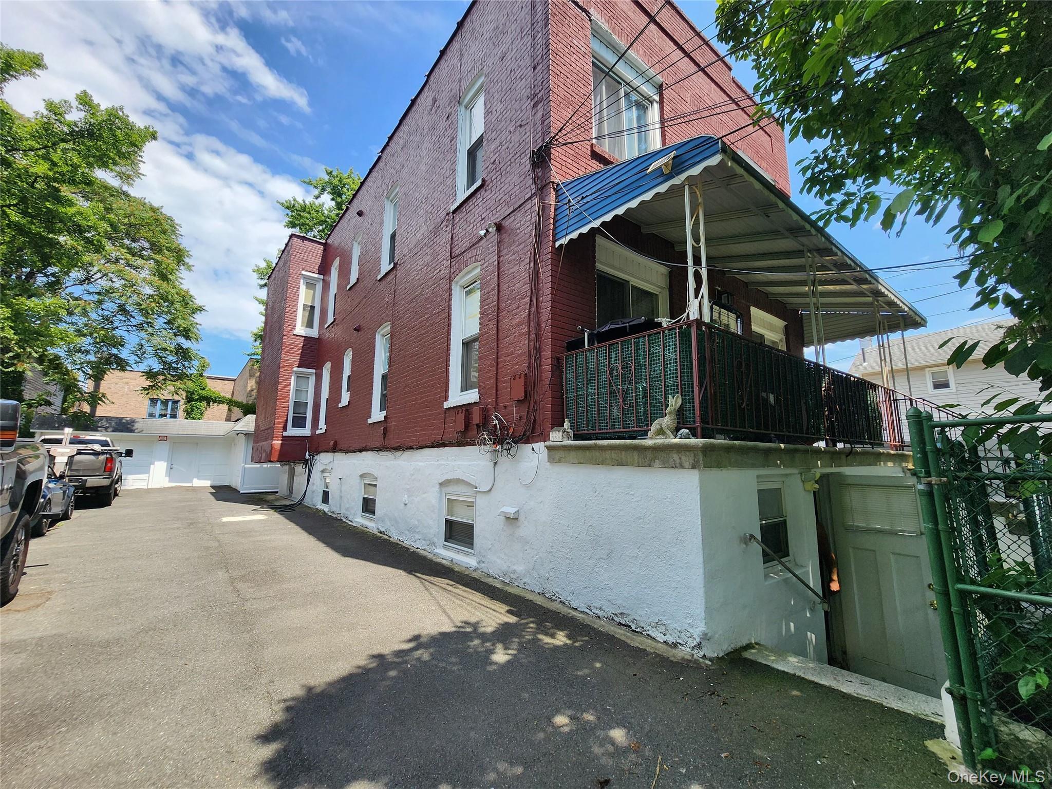 Single Family Revere Avenue Bronx, NY 10465, MLS-1046422-3