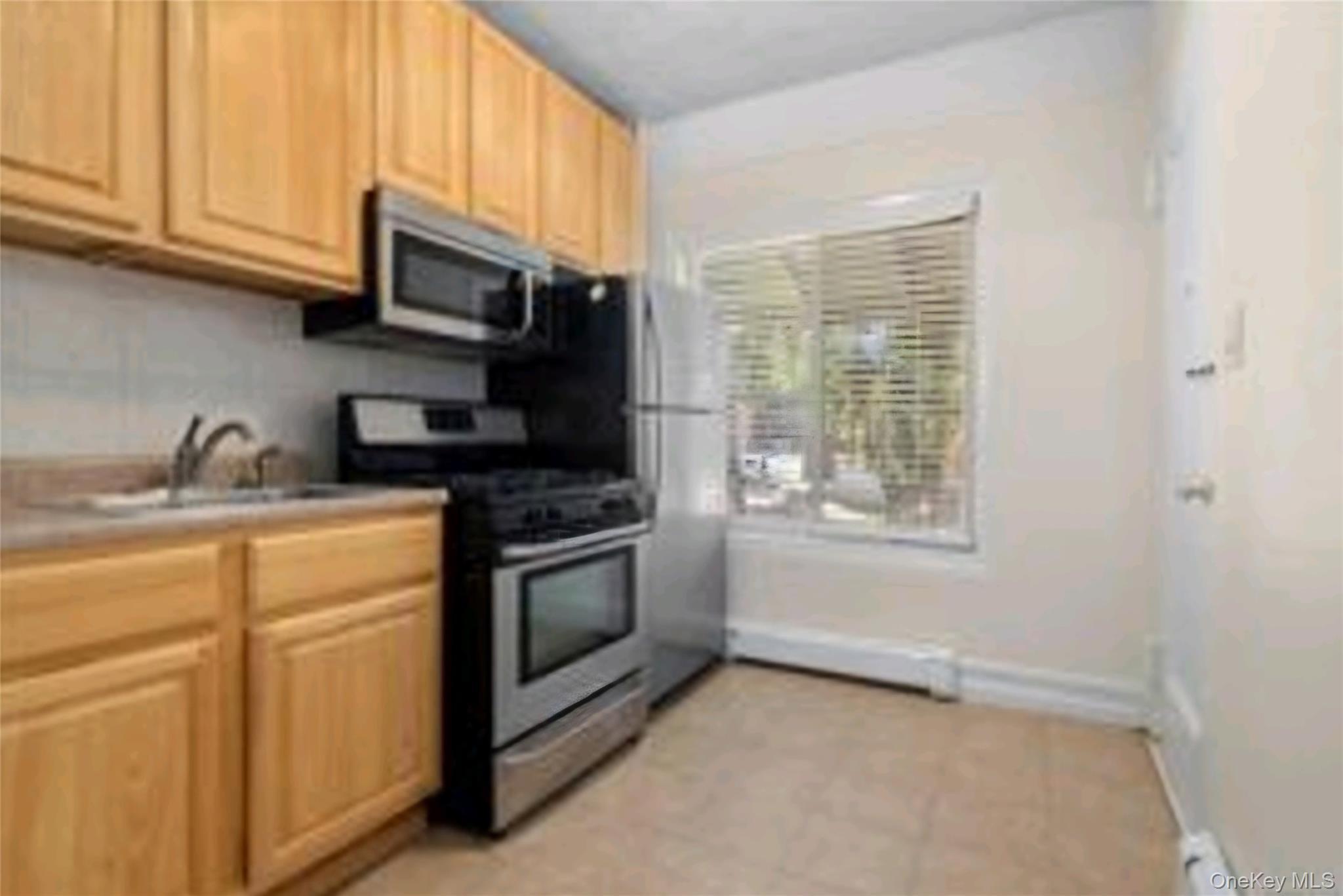 Single Family Revere Avenue Bronx, NY 10465, MLS-1046422-9