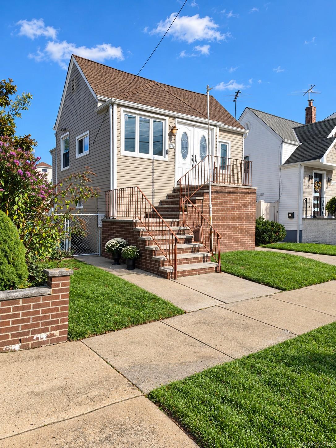 Single Family 95th Street  Queens, NY 11414, MLS-1046423-2