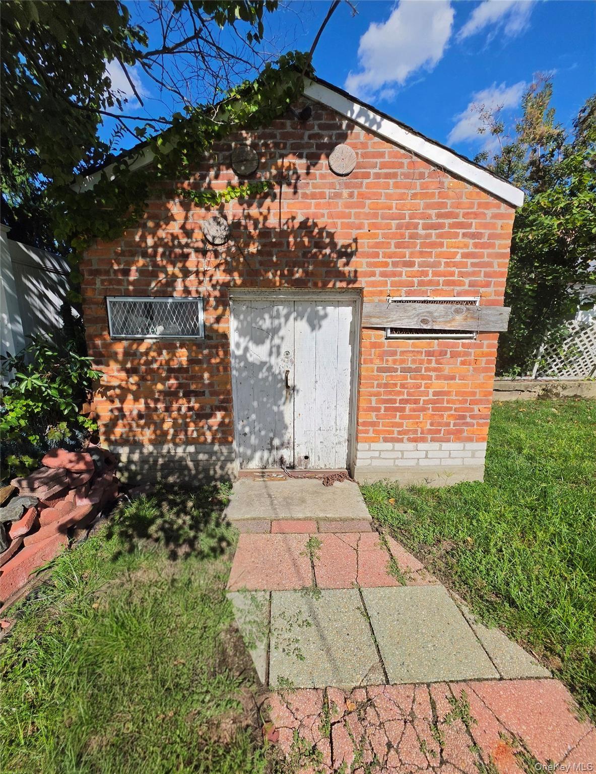 Single Family 95th Street  Queens, NY 11414, MLS-1046423-21