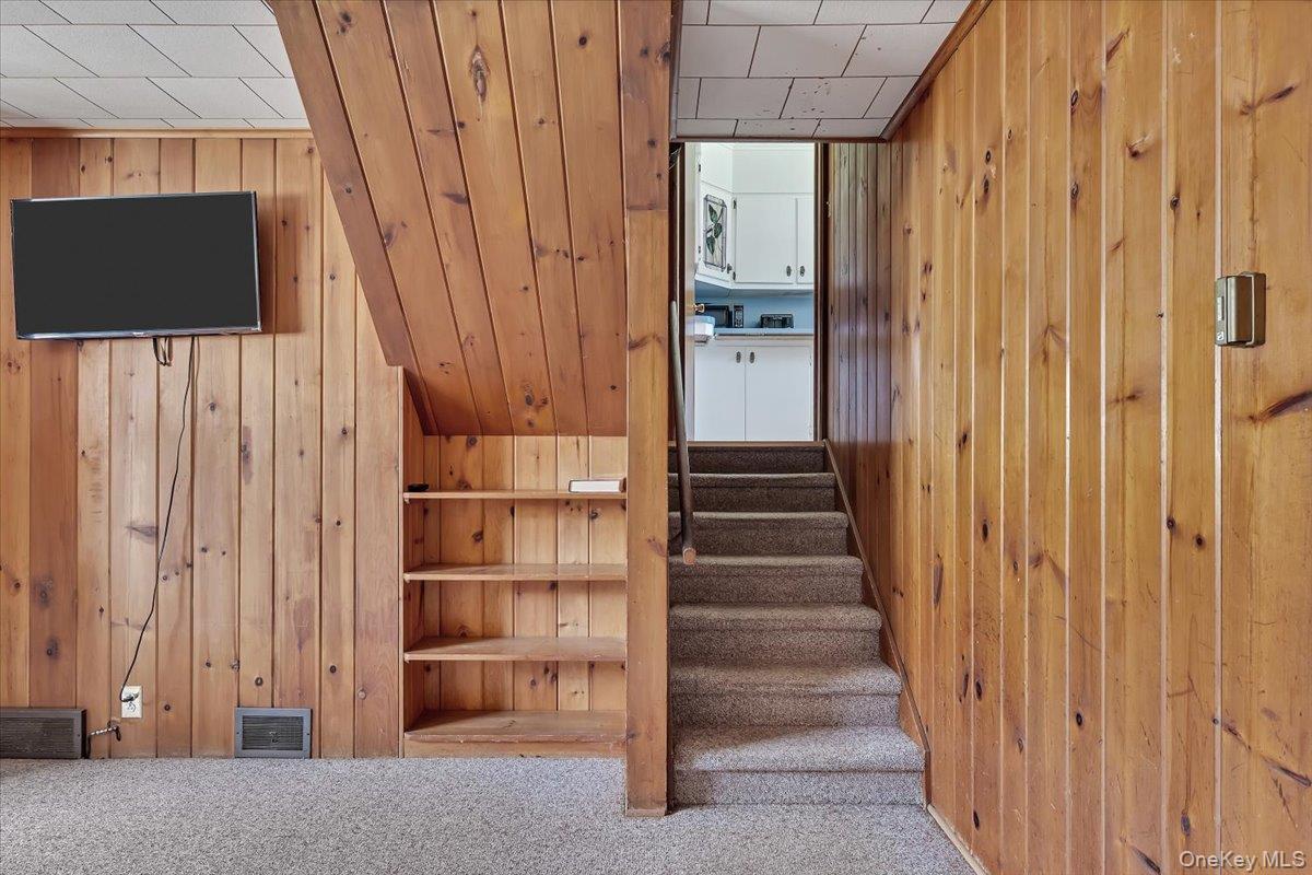Single Family Eastland Avenue Out Of Area, NY 12078, MLS-1046427-32