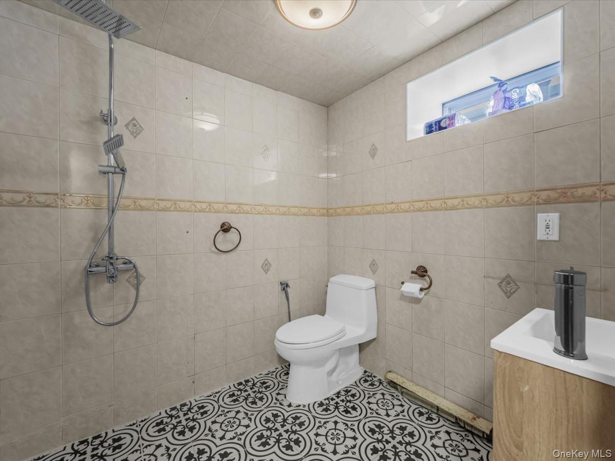 Single Family 82nd Avenue Queens, NY 11426, MLS-1046435-21
