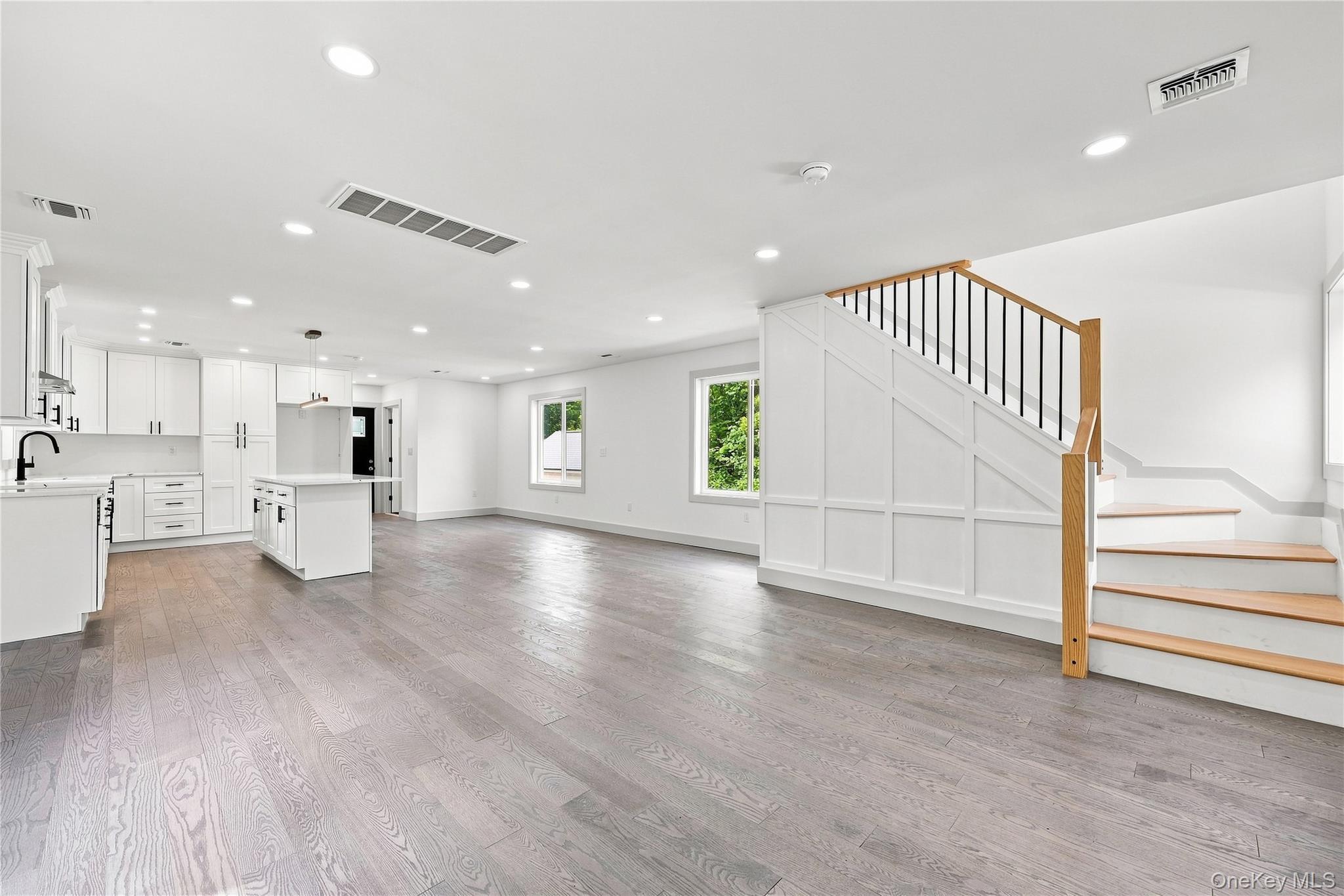 Single Family Center Street Ulster County, NY 12428, MLS-1046451-14