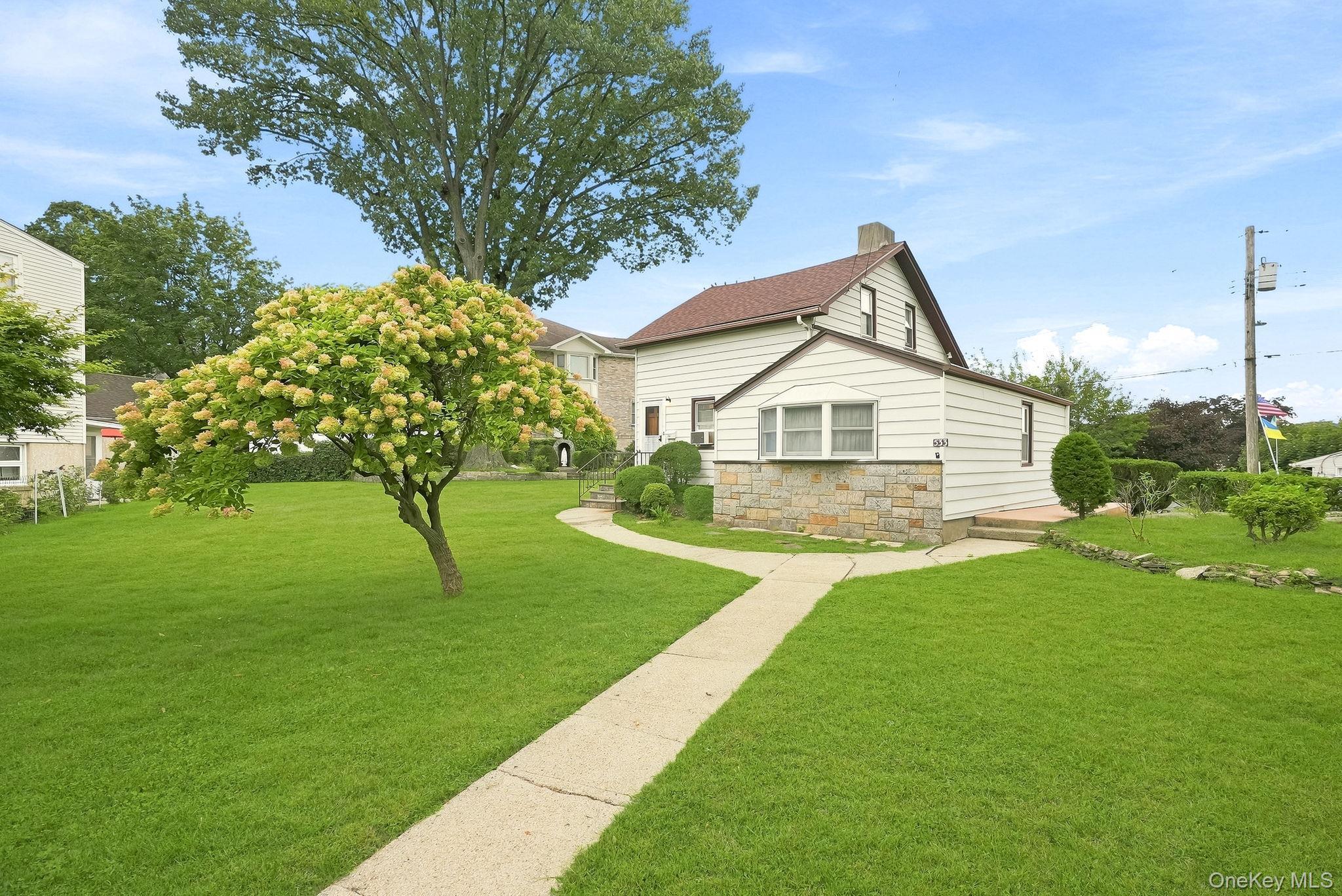 Single Family Brewster Avenue Westchester County, NY 10701, MLS-1046469-2