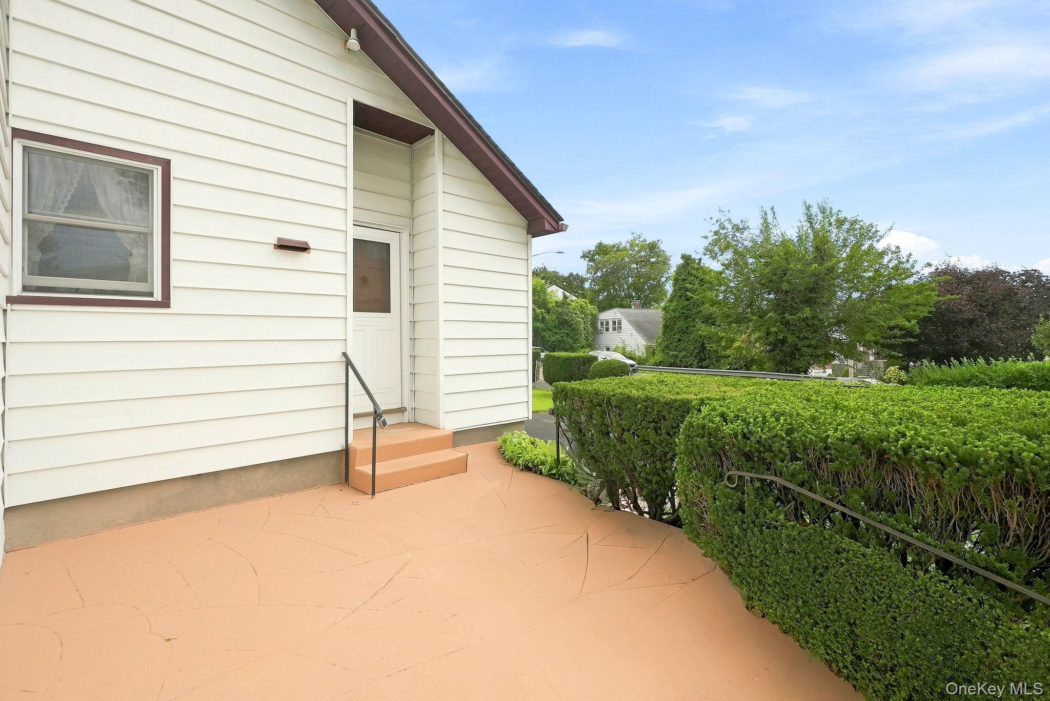 Single Family Brewster Avenue Westchester County, NY 10701, MLS-1046469-33