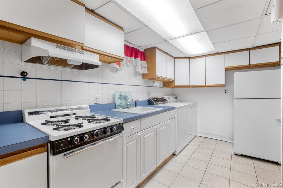 Single Family Briary Road  Westchester County, NY 10522, MLS-1046482-18