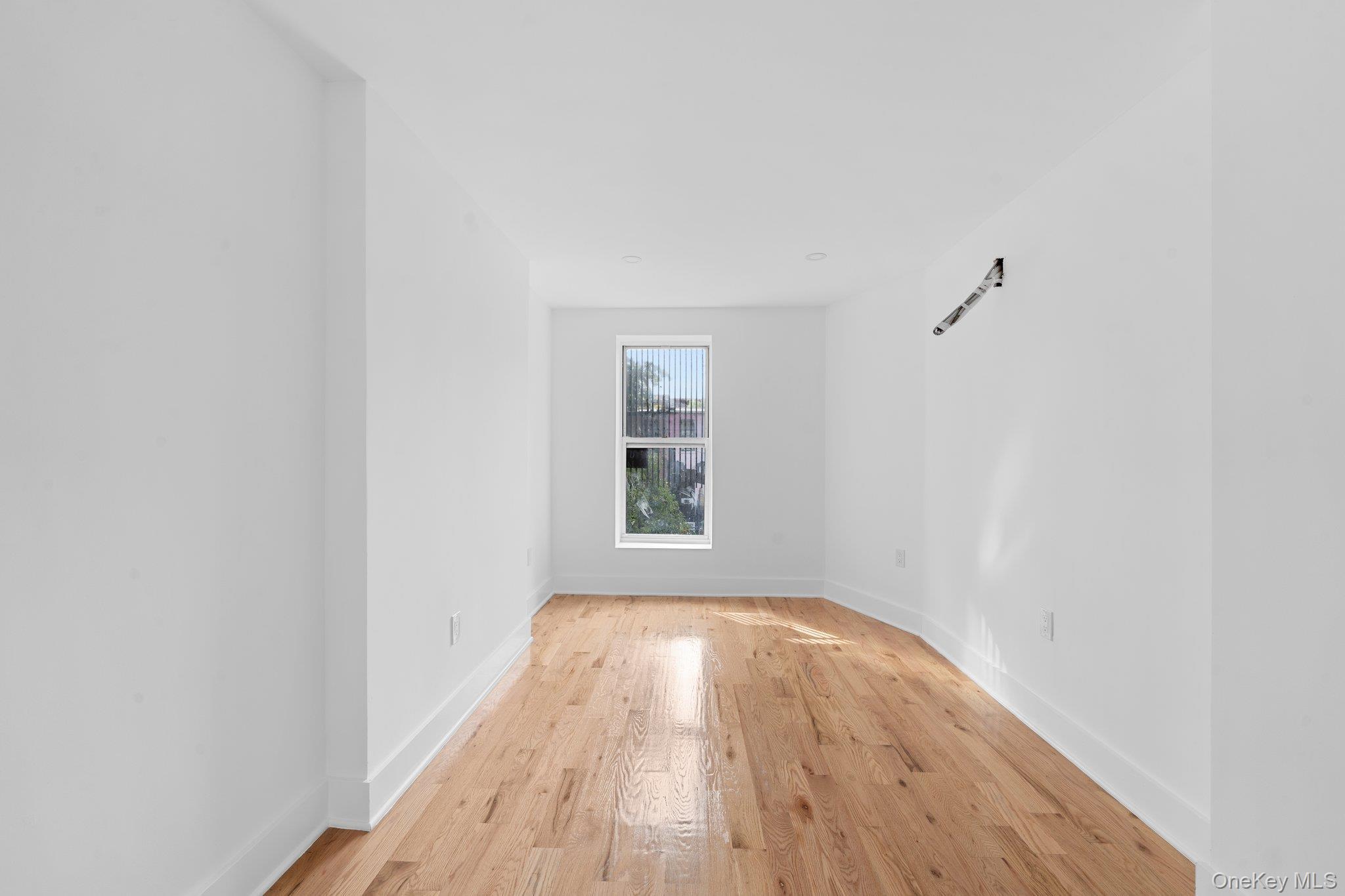 Single Family Madison Street  Brooklyn, NY 11221, MLS-1046493-10