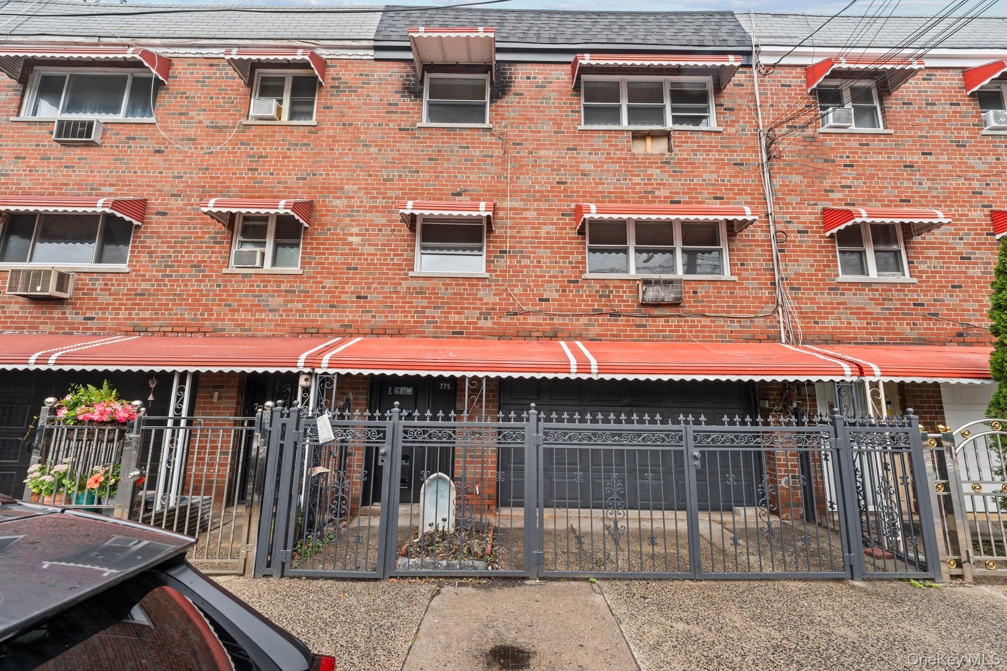 Single Family E 216th Street  Bronx, NY 10467, MLS-1046506-14