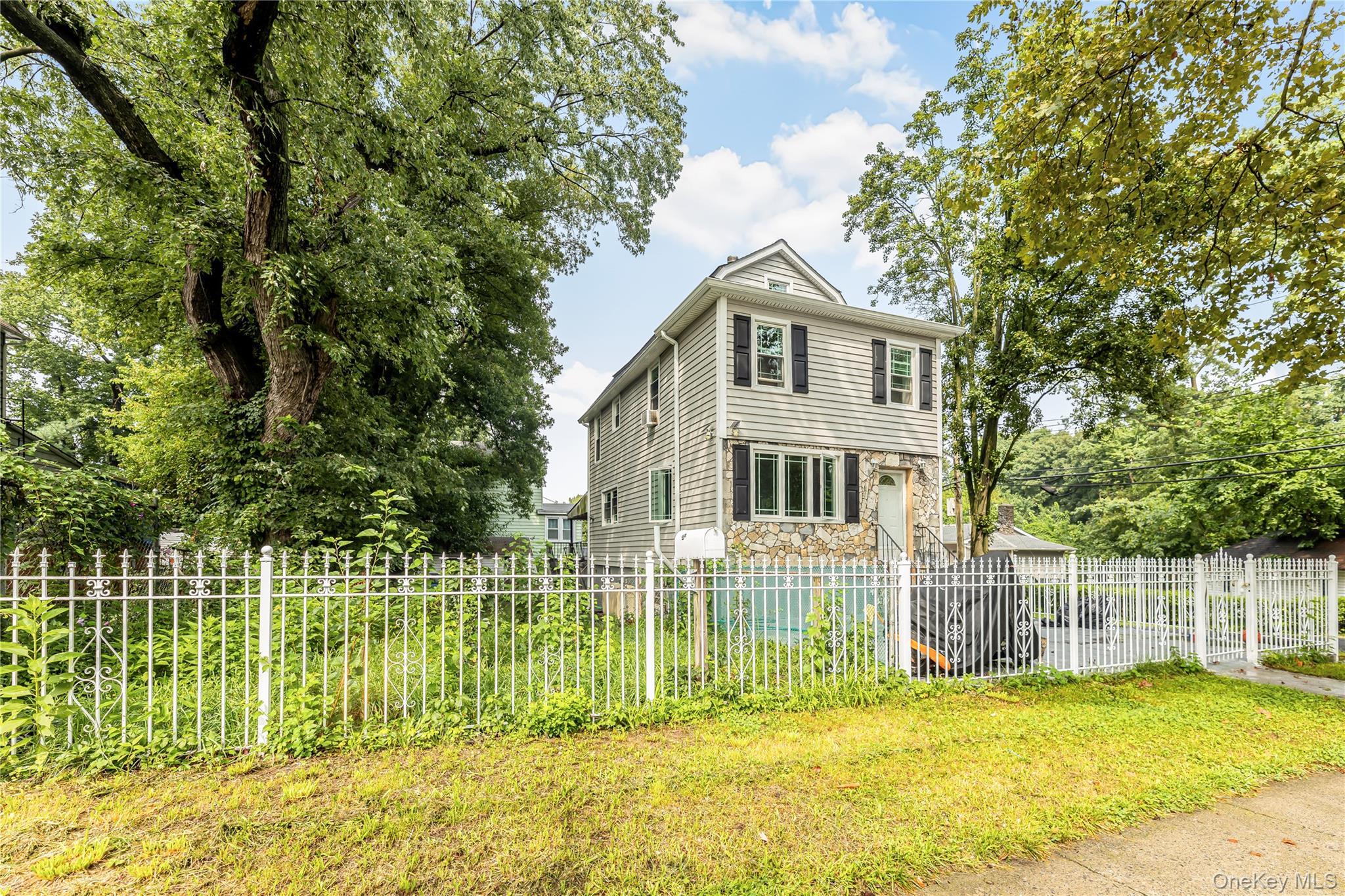 Single Family Obrien Avenue  Bronx, NY 10473, MLS-1046513-2