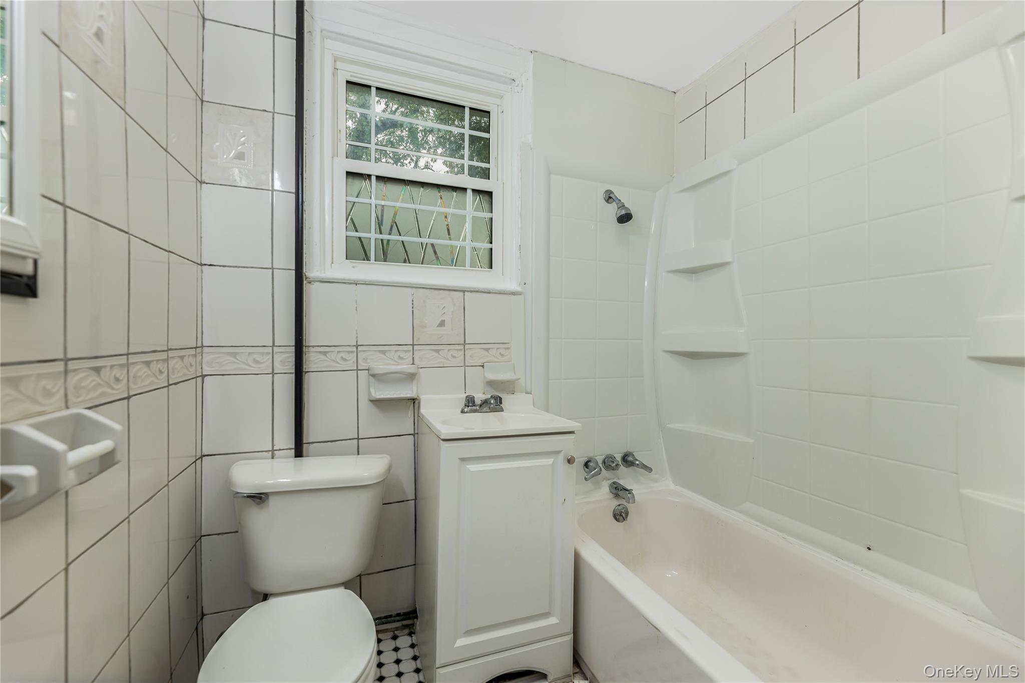 Single Family Obrien Avenue  Bronx, NY 10473, MLS-1046513-26