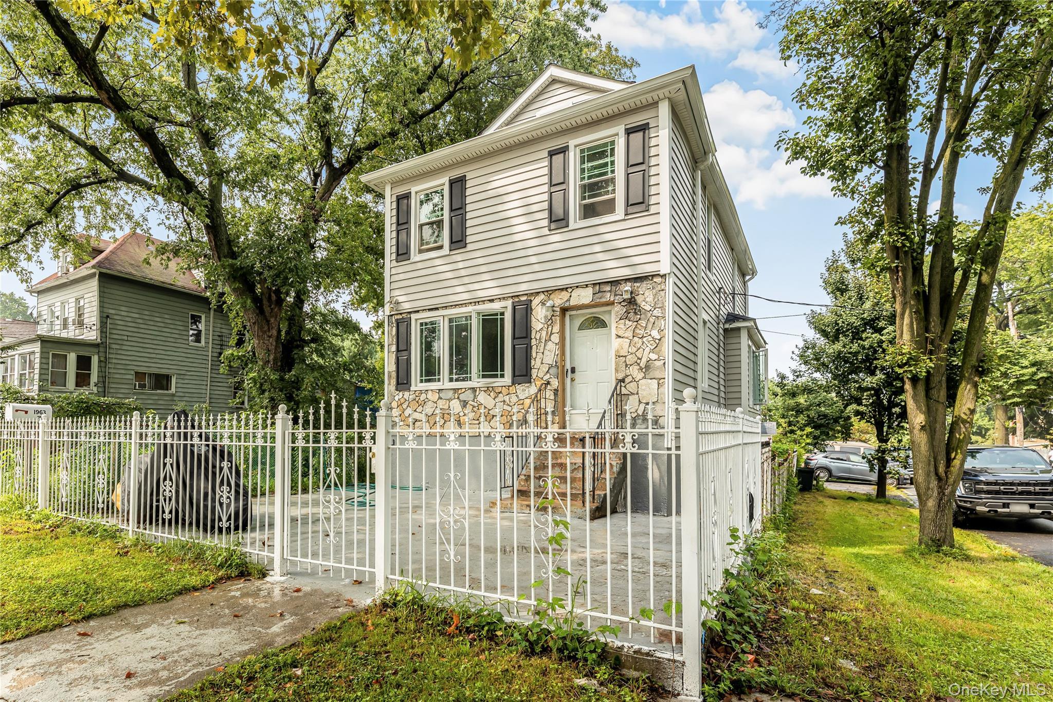 Single Family Obrien Avenue  Bronx, NY 10473, MLS-1046513-3