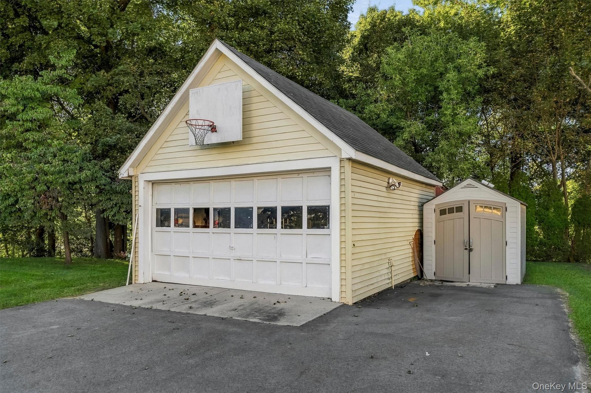 Single Family E Main Street Orange County, NY 12771, MLS-1046521-30