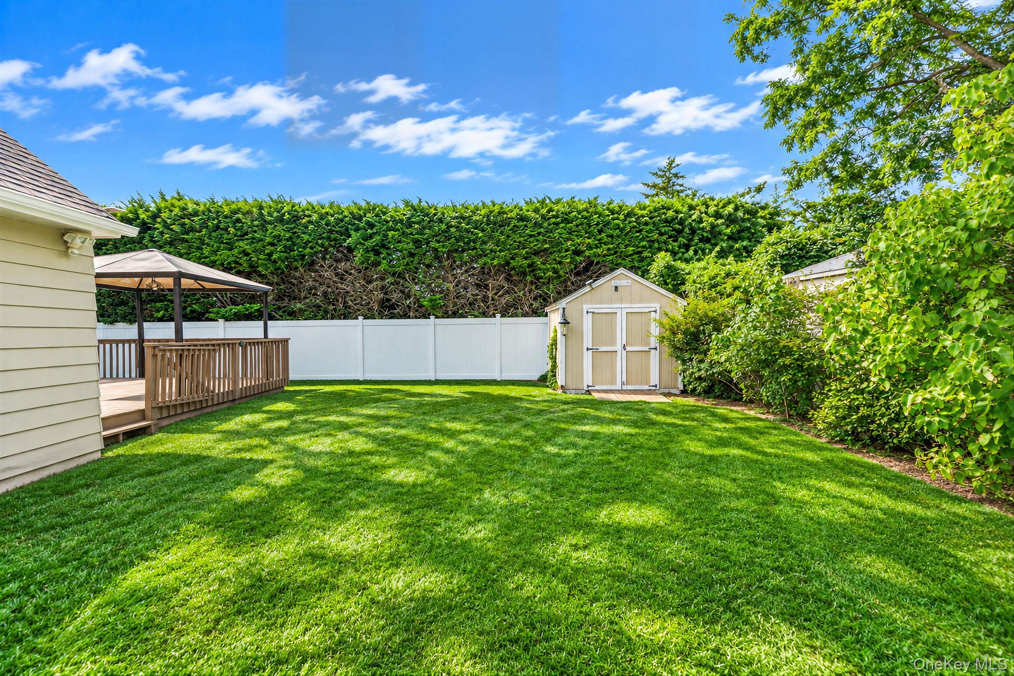 Single Family Seafield Lane Suffolk County, NY 11706, MLS-1046542-30
