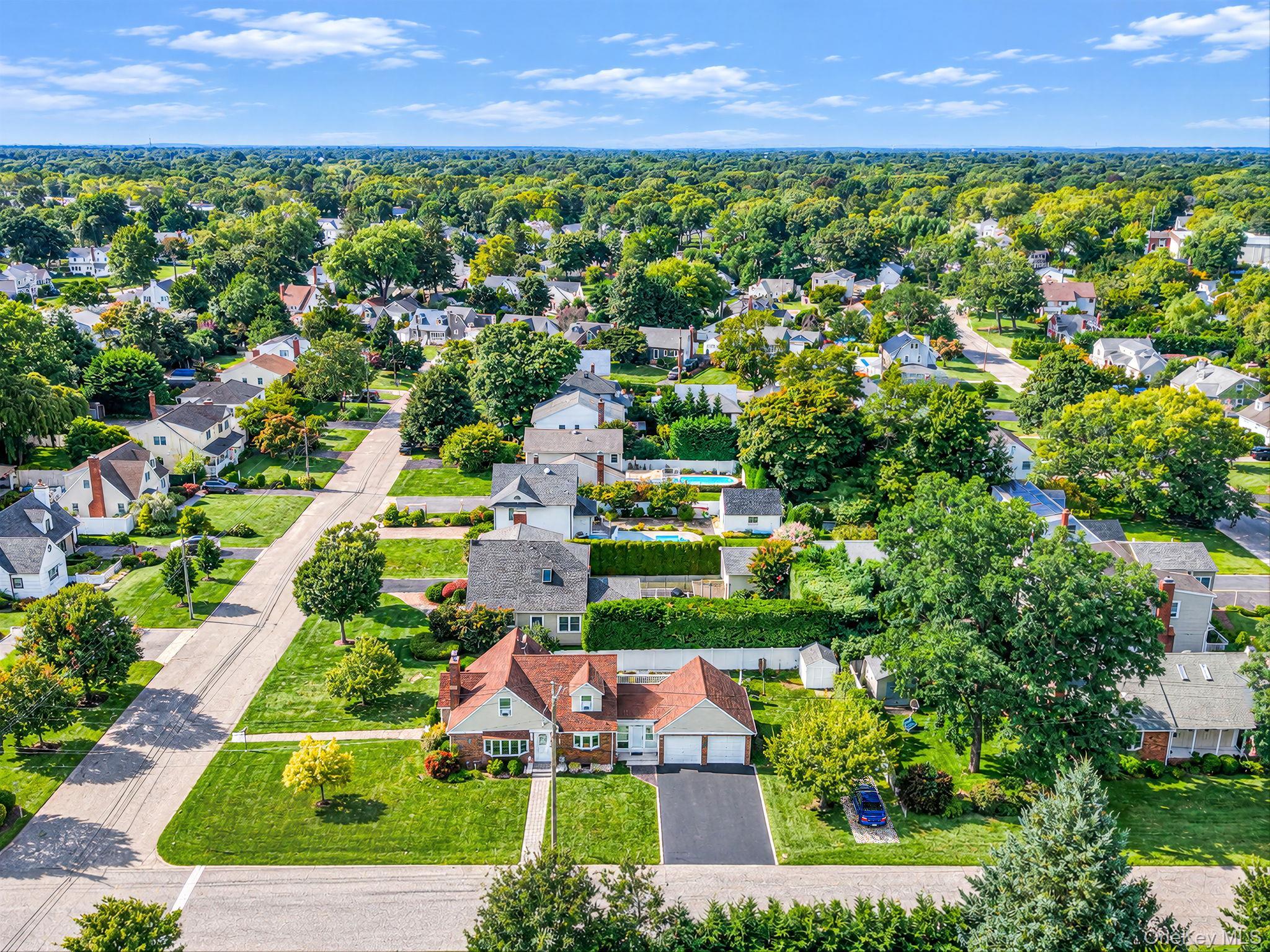Single Family Seafield Lane Suffolk County, NY 11706, MLS-1046542-32
