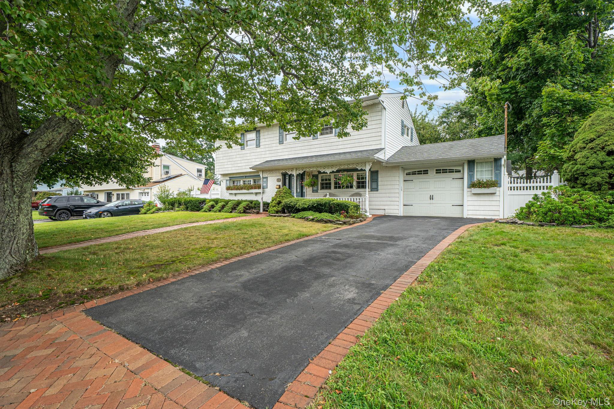 Single Family Pilcher Street Suffolk County, NY 11702, MLS-1046550-2