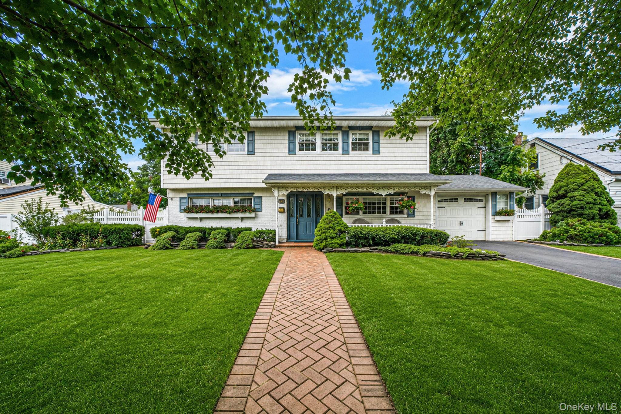 Single Family Pilcher Street Suffolk County, NY 11702, MLS-1046550-3