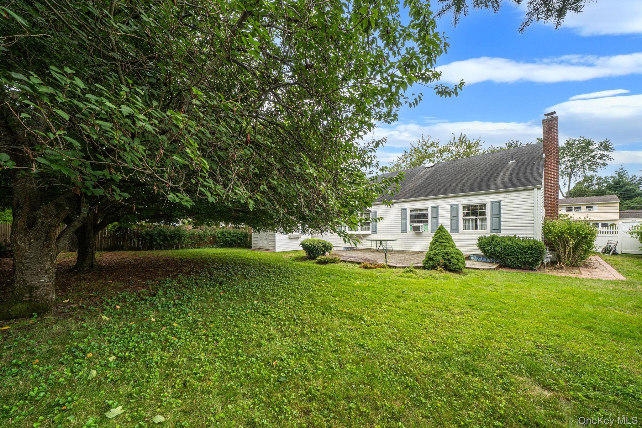 Single Family Pilcher Street Suffolk County, NY 11702, MLS-1046550-8