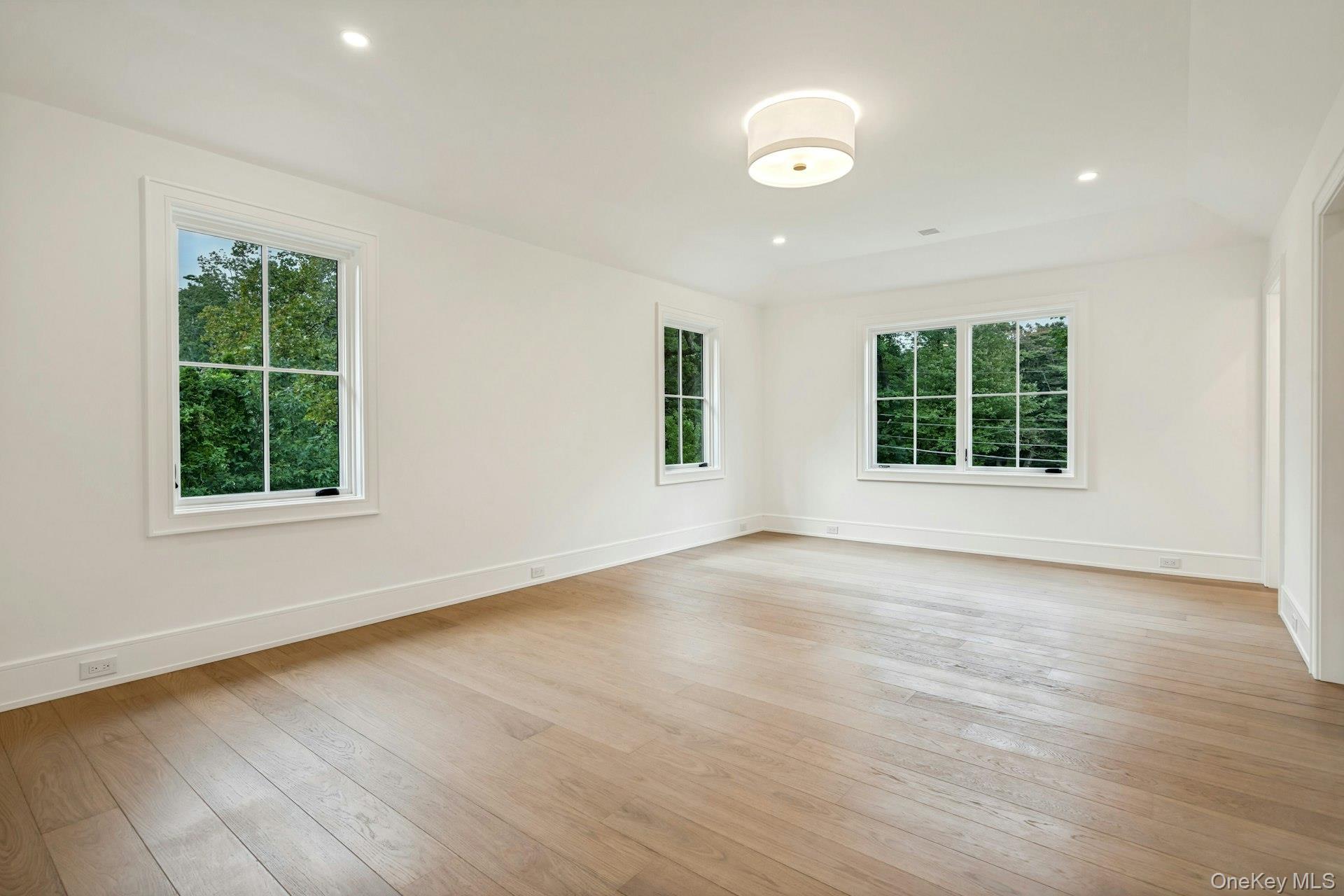 Single Family W Creek Farms Road Nassau County, NY 11050, MLS-1046560-24