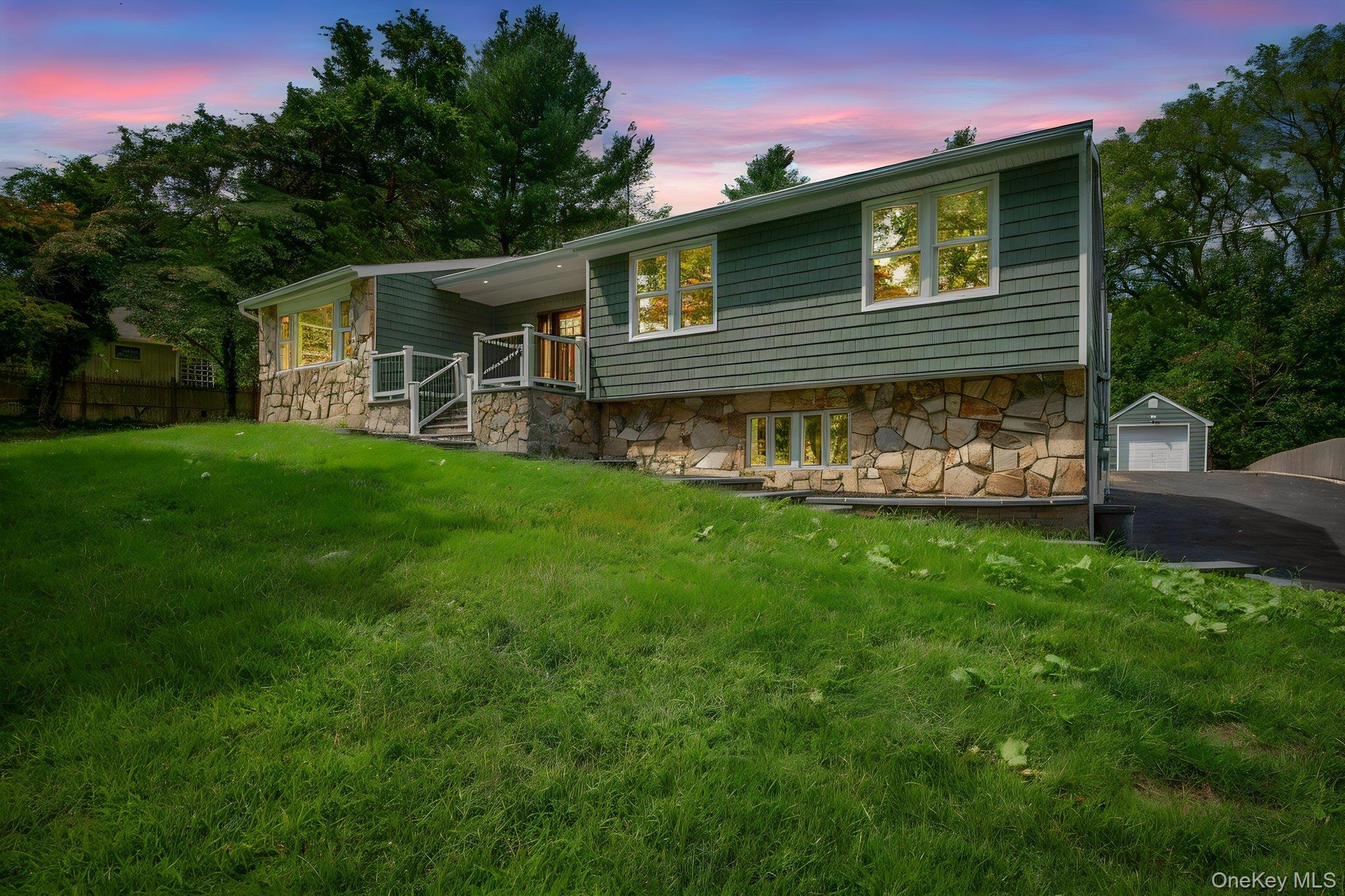 Single Family Lakeside Drive Suffolk County, NY 11721, MLS-1046573-2