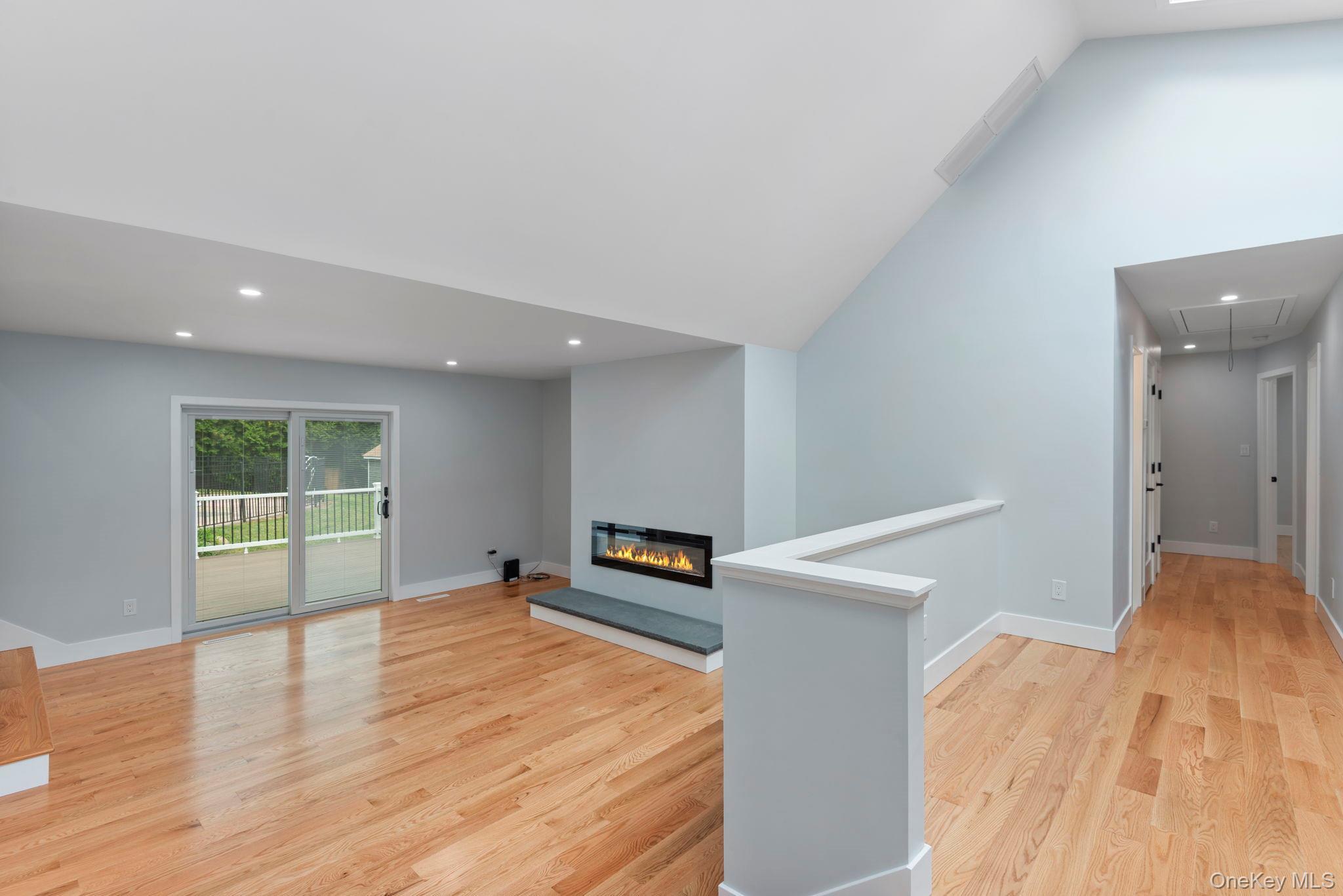 Single Family Lakeside Drive Suffolk County, NY 11721, MLS-1046573-8