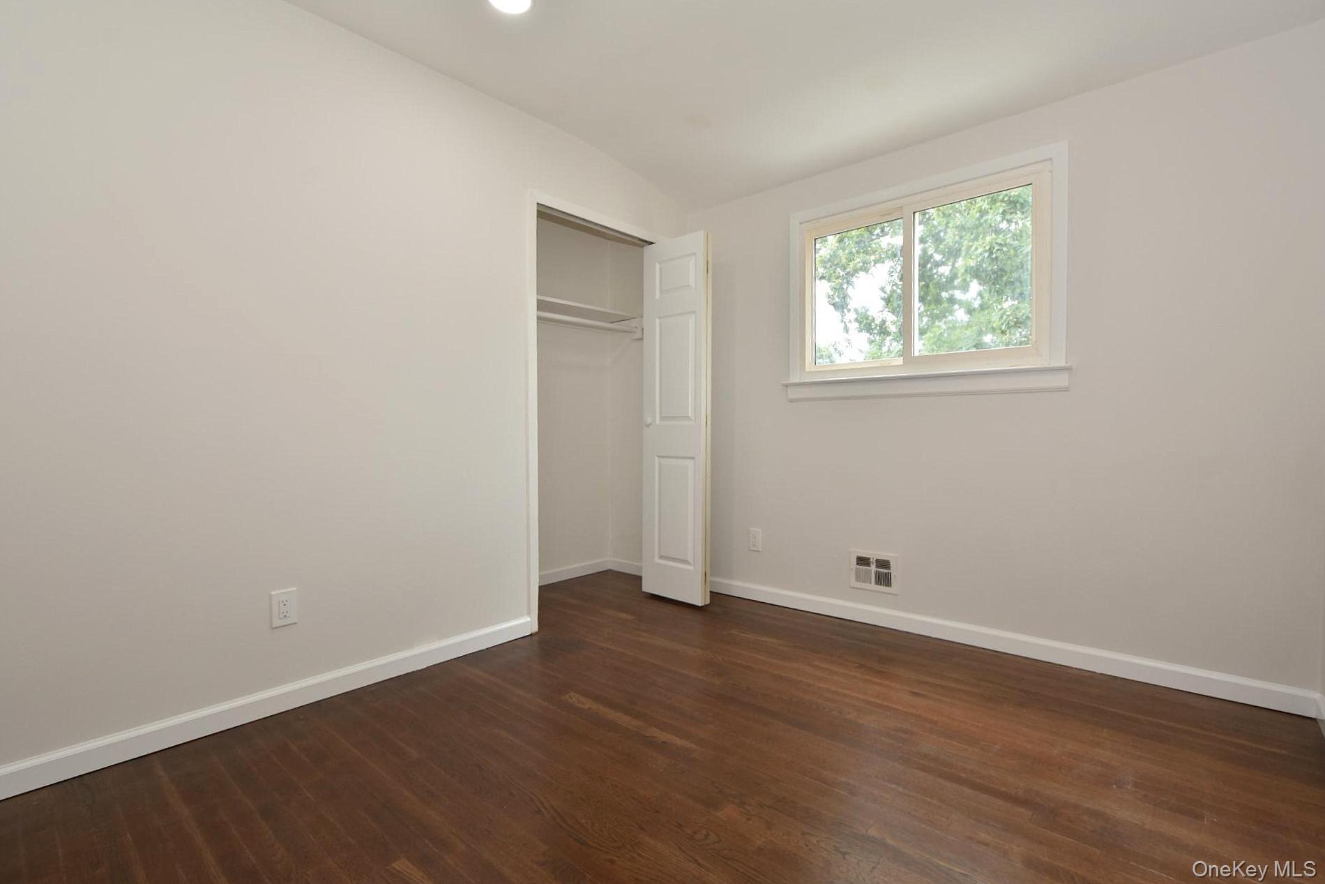 Single Family Bethany Drive Suffolk County, NY 11725, MLS-1046576-7
