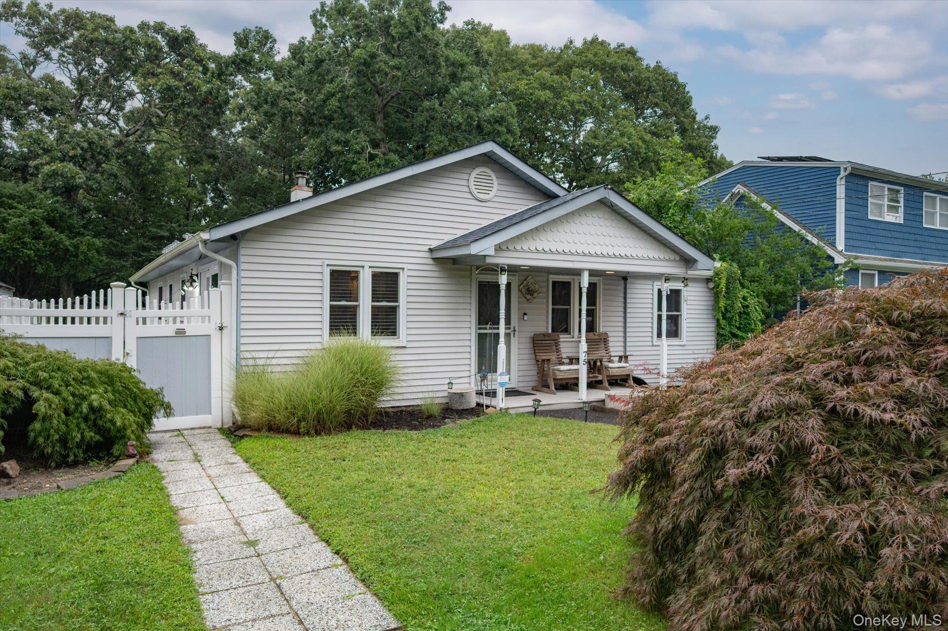 Single Family Westminster Drive  Suffolk County, NY 11967, MLS-1046585-2
