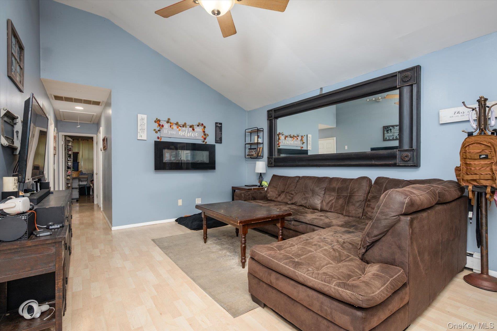 Single Family Westminster Drive  Suffolk County, NY 11967, MLS-1046585-3