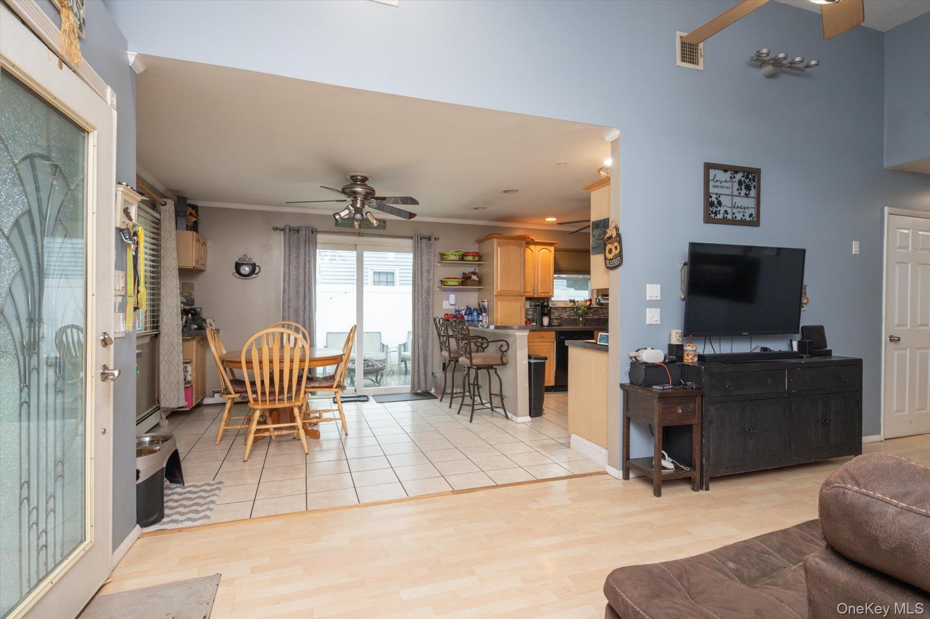 Single Family Westminster Drive  Suffolk County, NY 11967, MLS-1046585-5