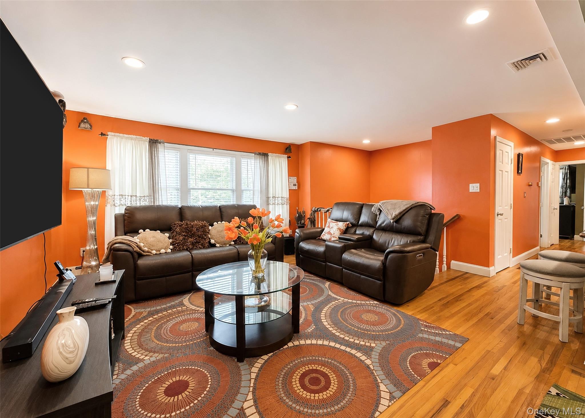 Single Family Union Boulevard Suffolk County, NY 11706, MLS-1046597-11