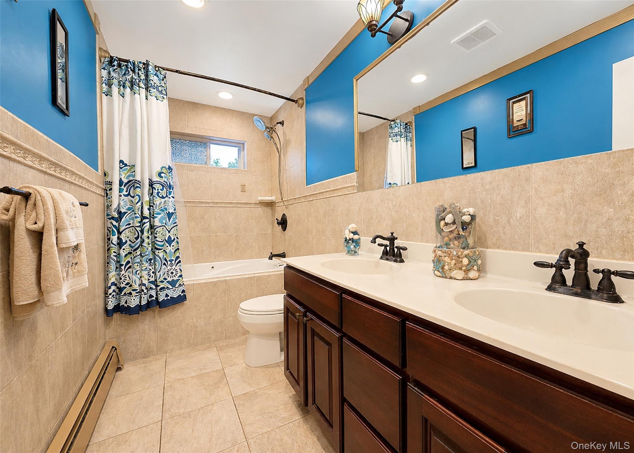 Single Family Union Boulevard Suffolk County, NY 11706, MLS-1046597-15