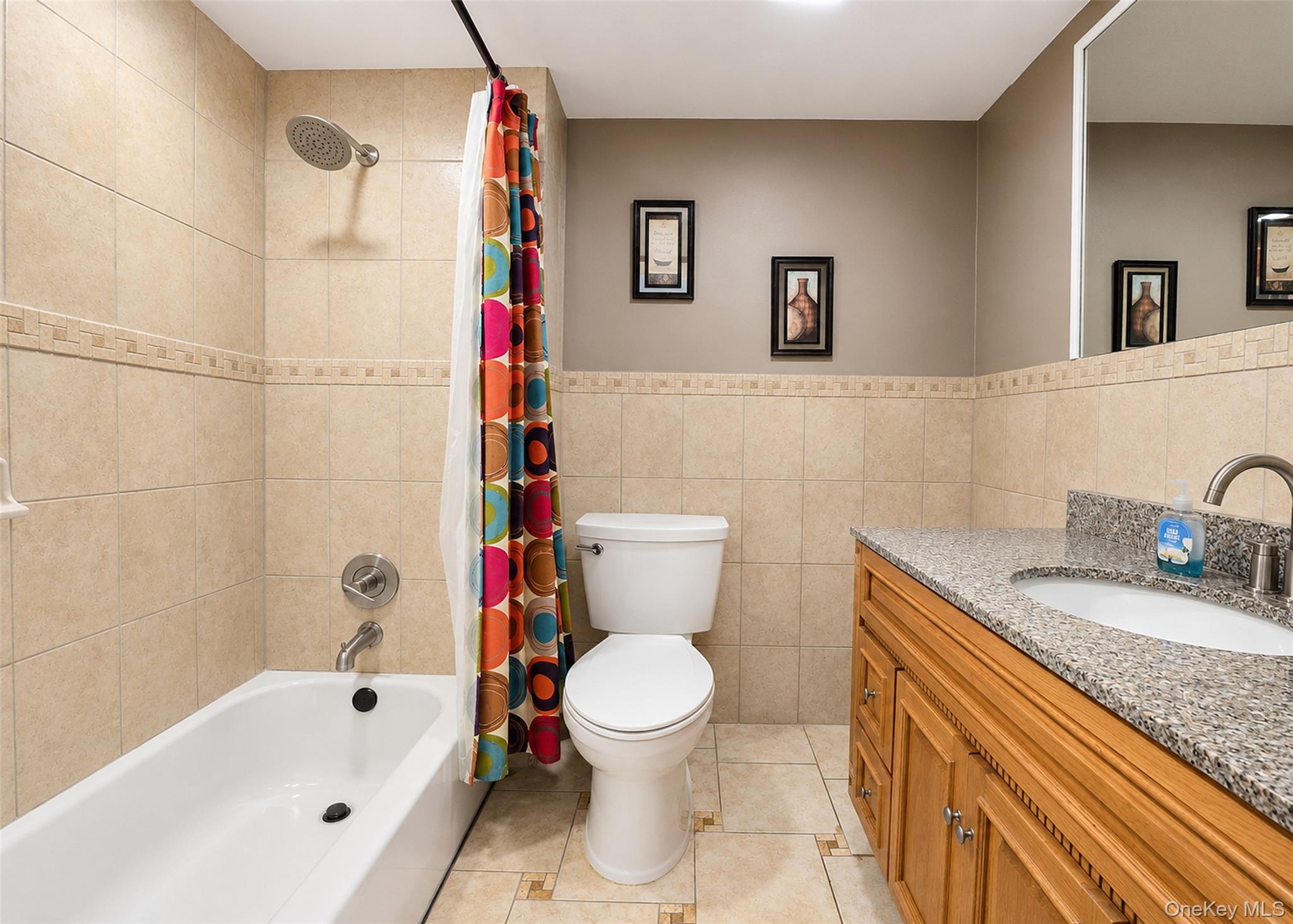 Single Family Union Boulevard Suffolk County, NY 11706, MLS-1046597-18