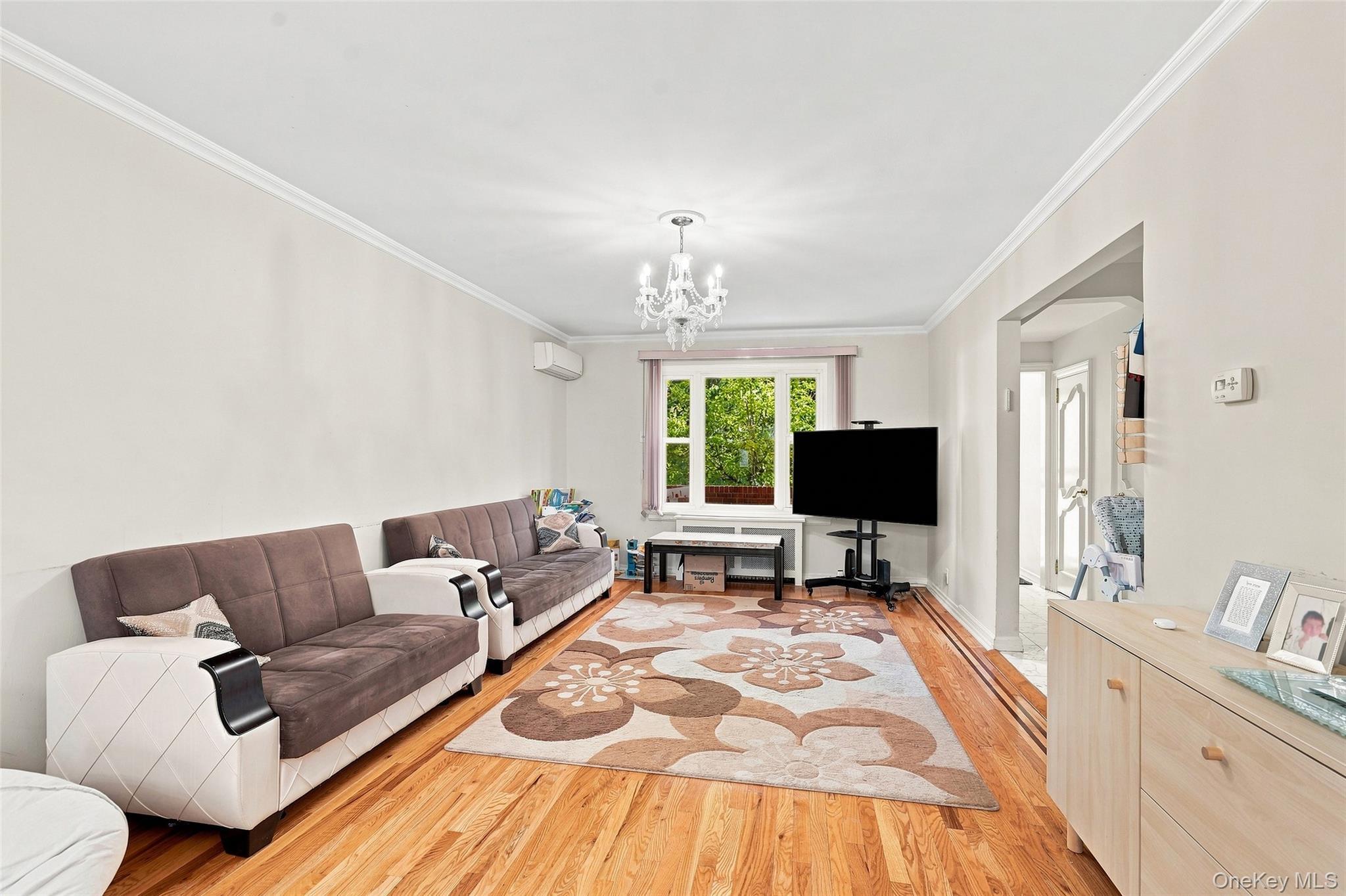 Single Family 65th Road  Queens, NY 11374, MLS-1046631-3