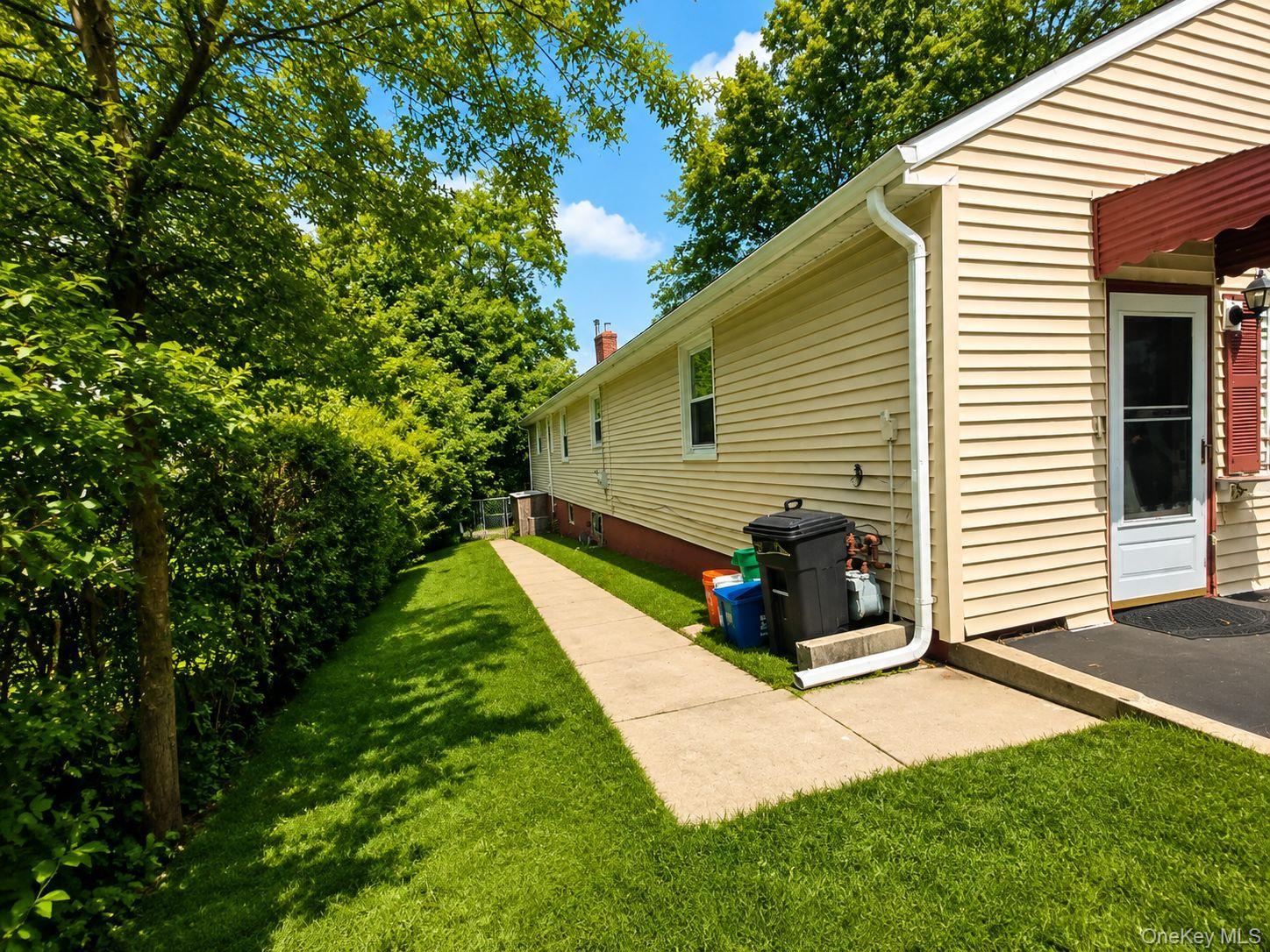 Single Family Stewart Place Rockland County, NY 10977, MLS-1046634-8