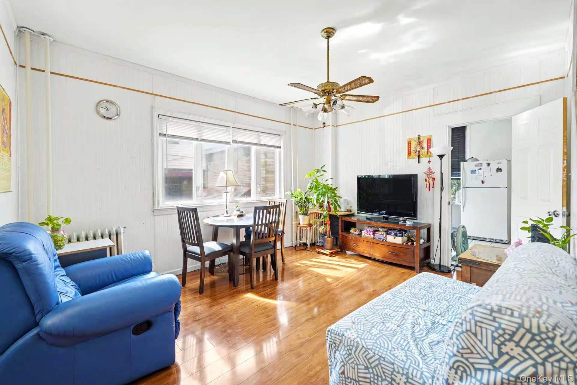 Single Family 69th Lane Queens, NY 11378, MLS-1046644-4