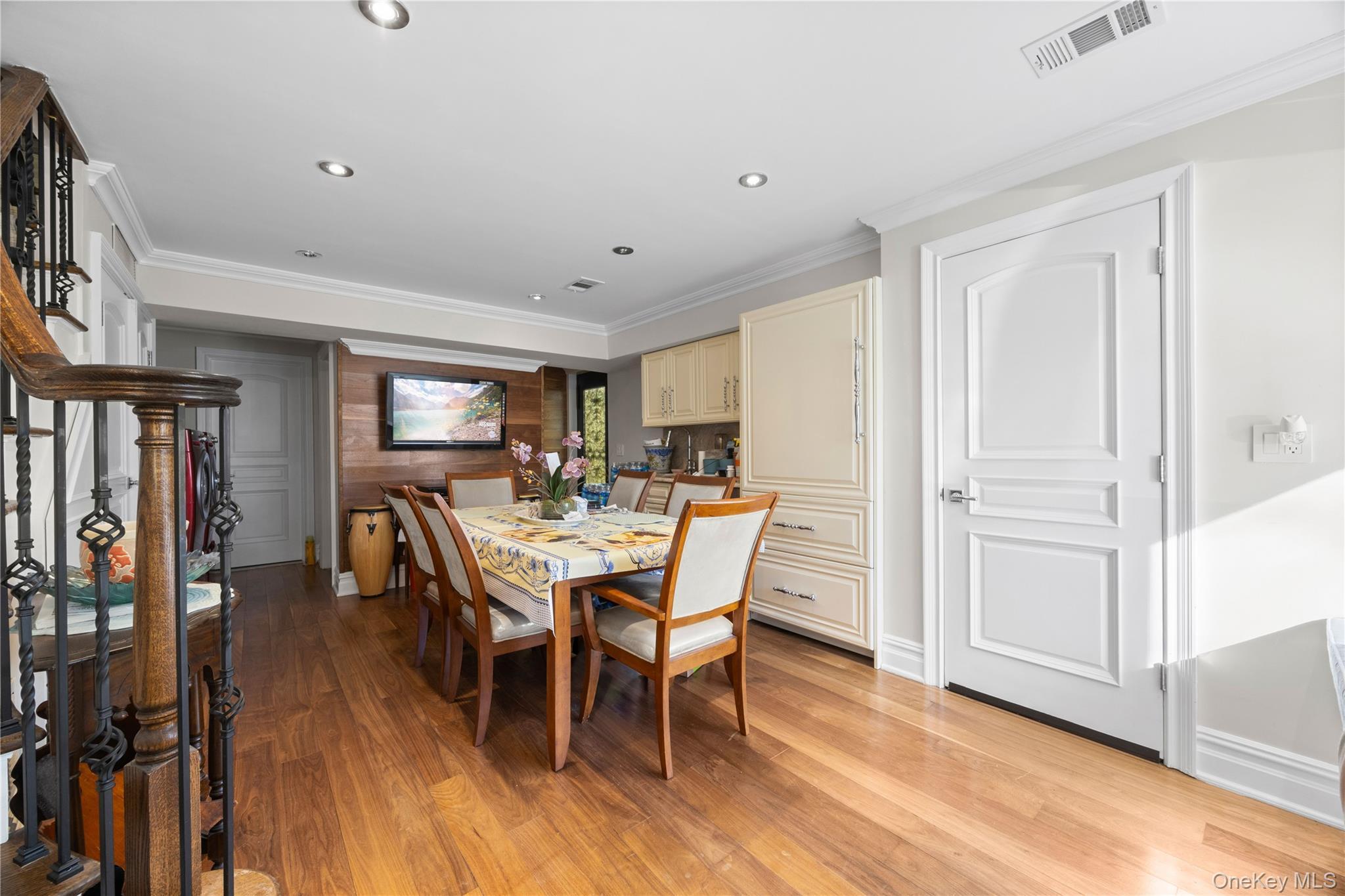 Single Family Ditmars Street  Bronx, NY 10464, MLS-1046694-18